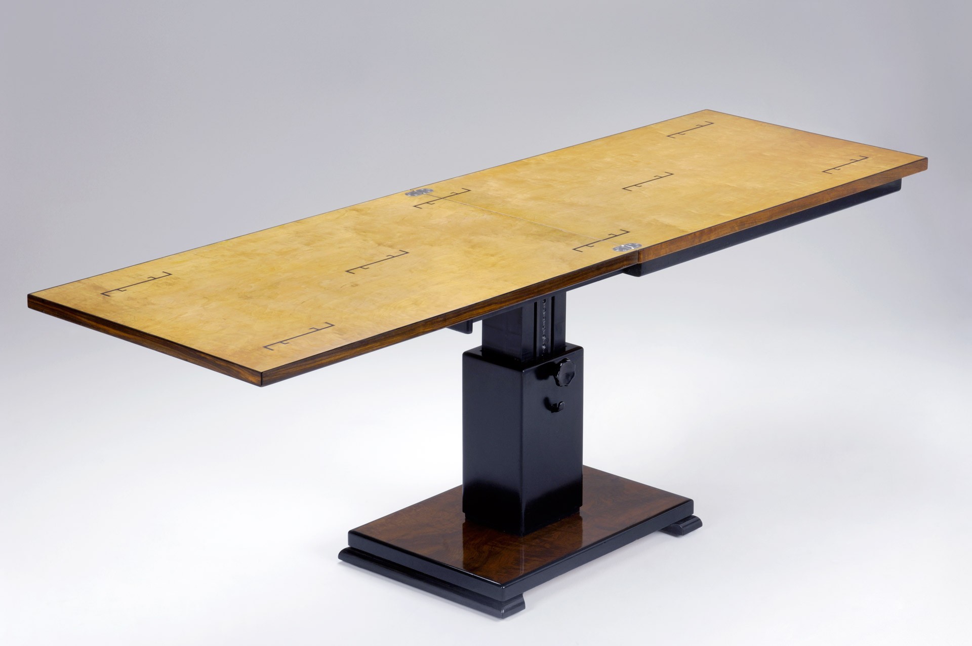 Ideal Table