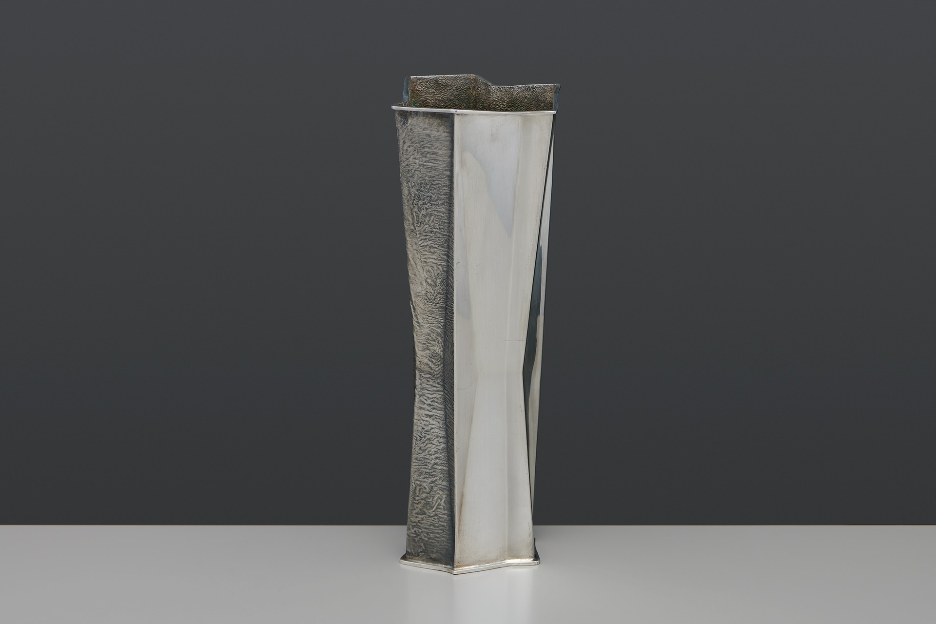 Vase image 2