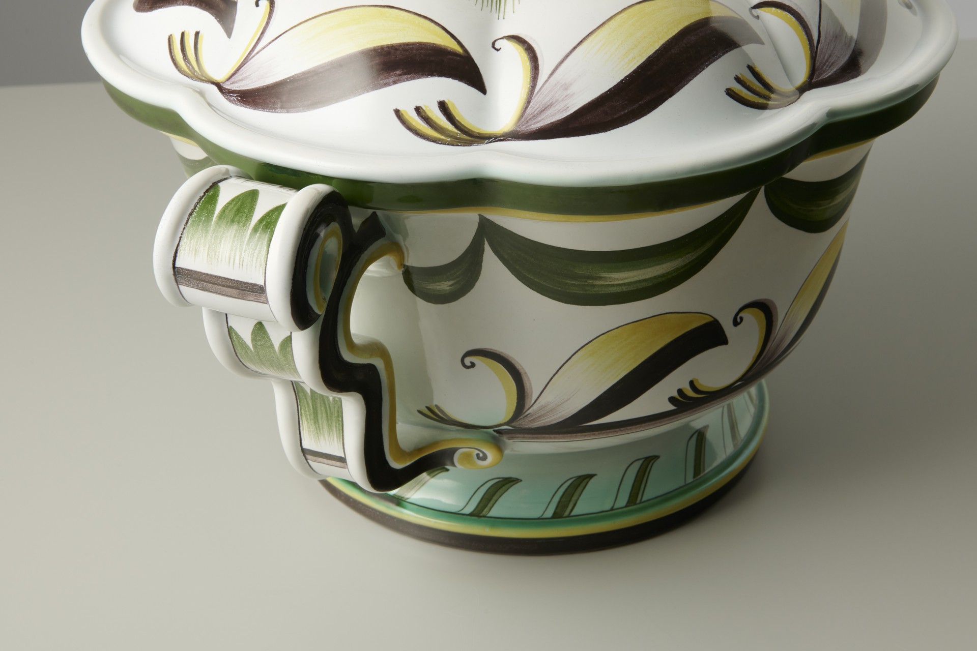 Large Tureen image 5