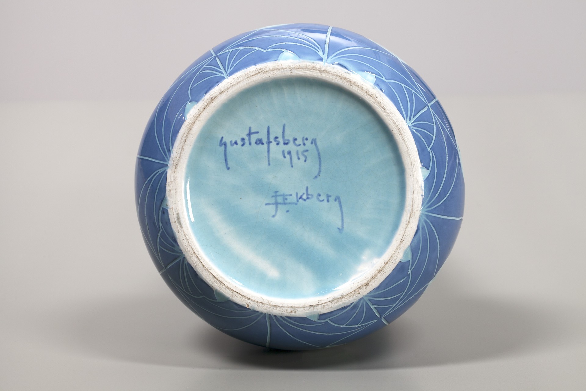 Josef Ekberg Vase image 3