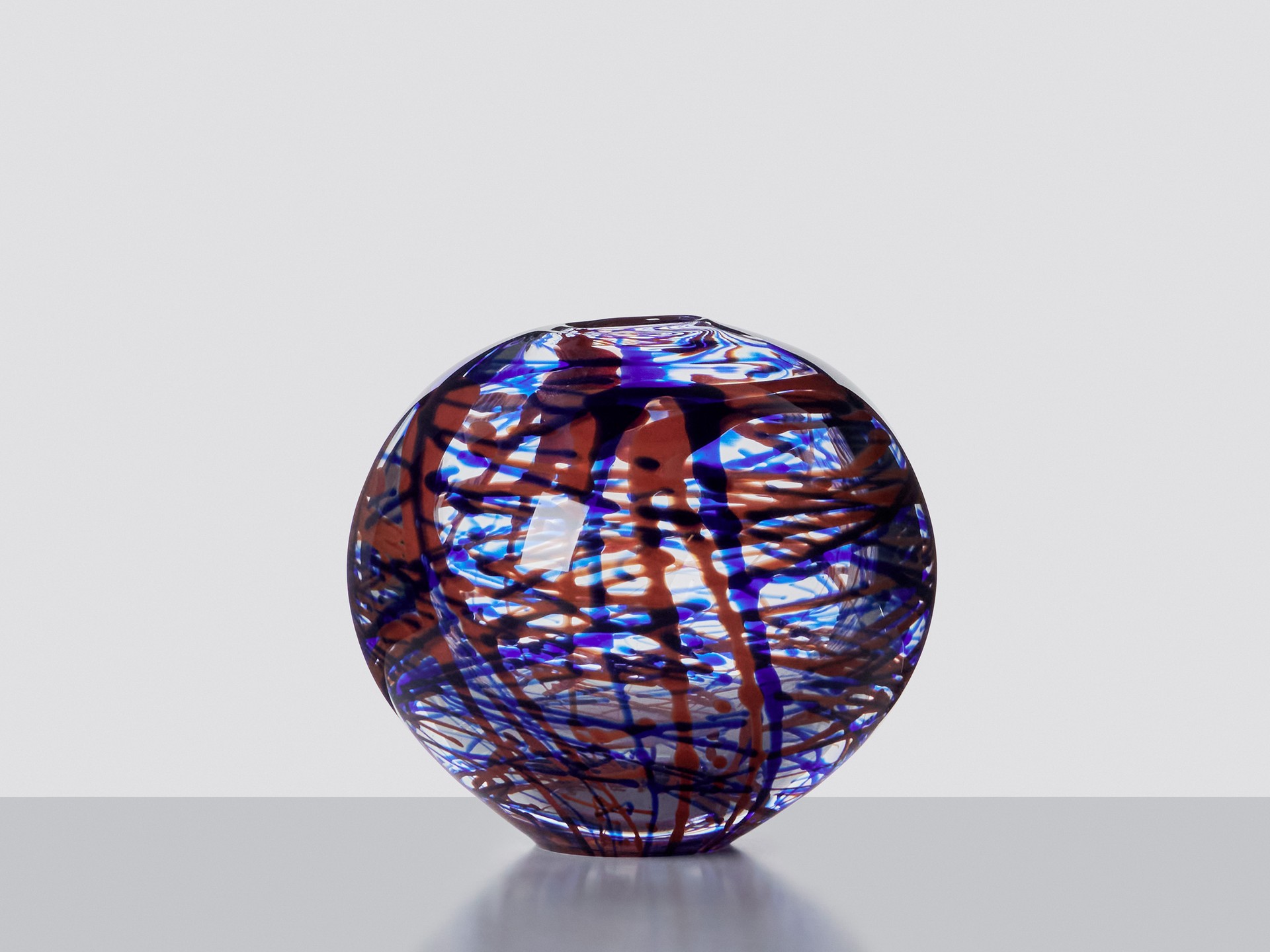 Vase image 4