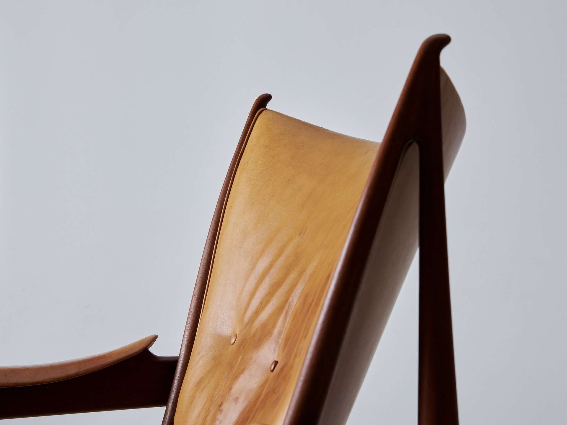 'Chieftain' Armchair image 10