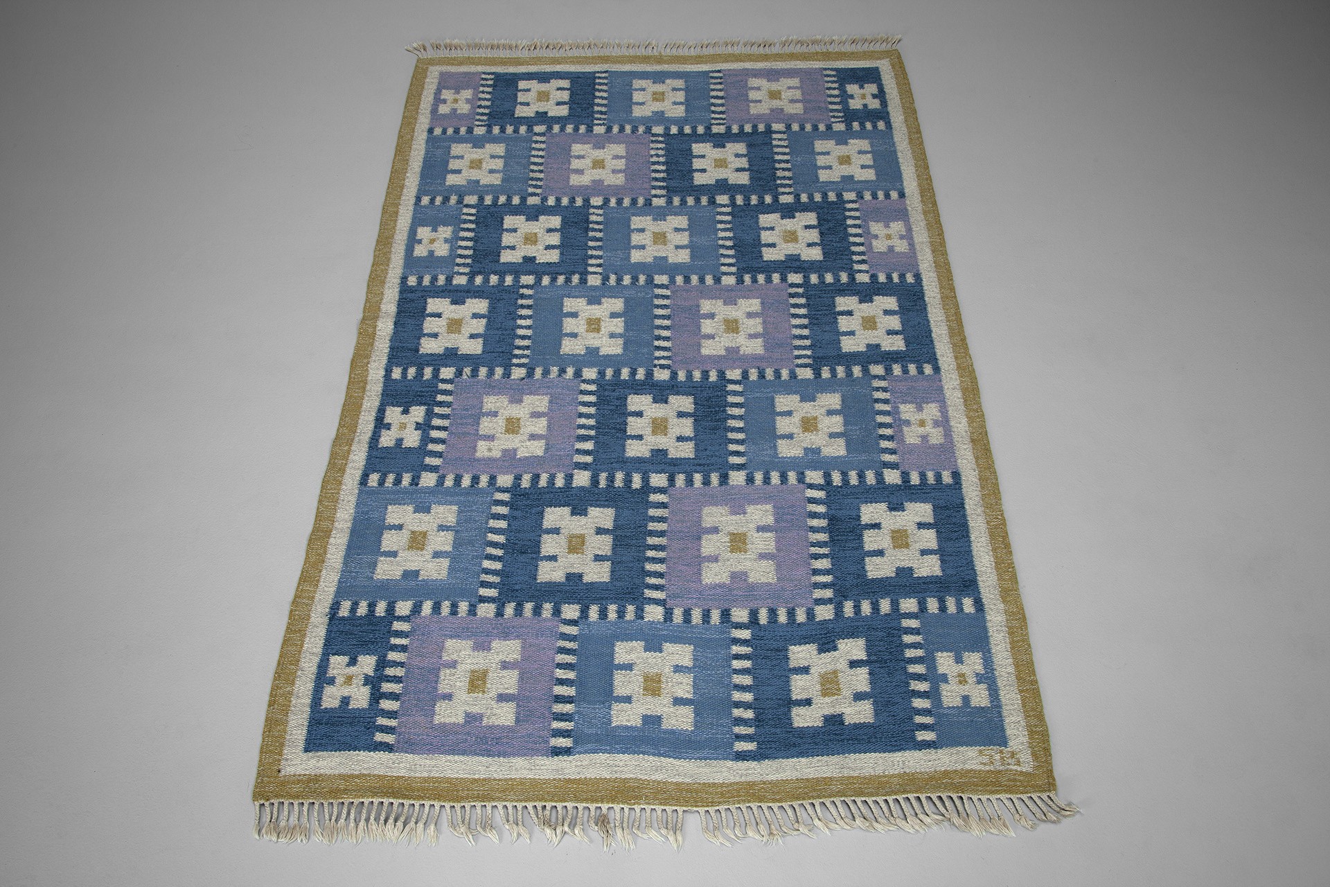 Carpet image 2