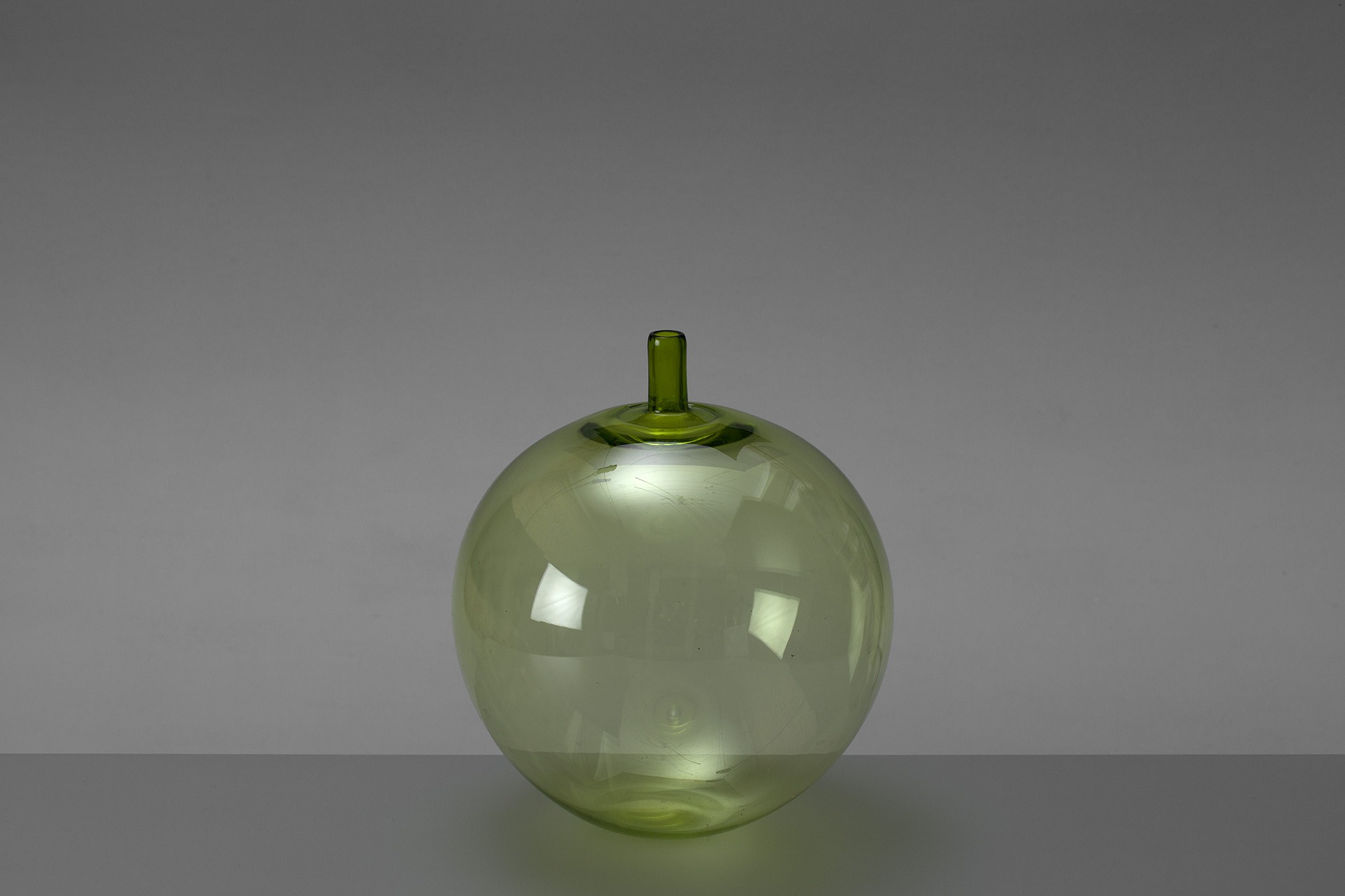 'Apple' Vase image 2