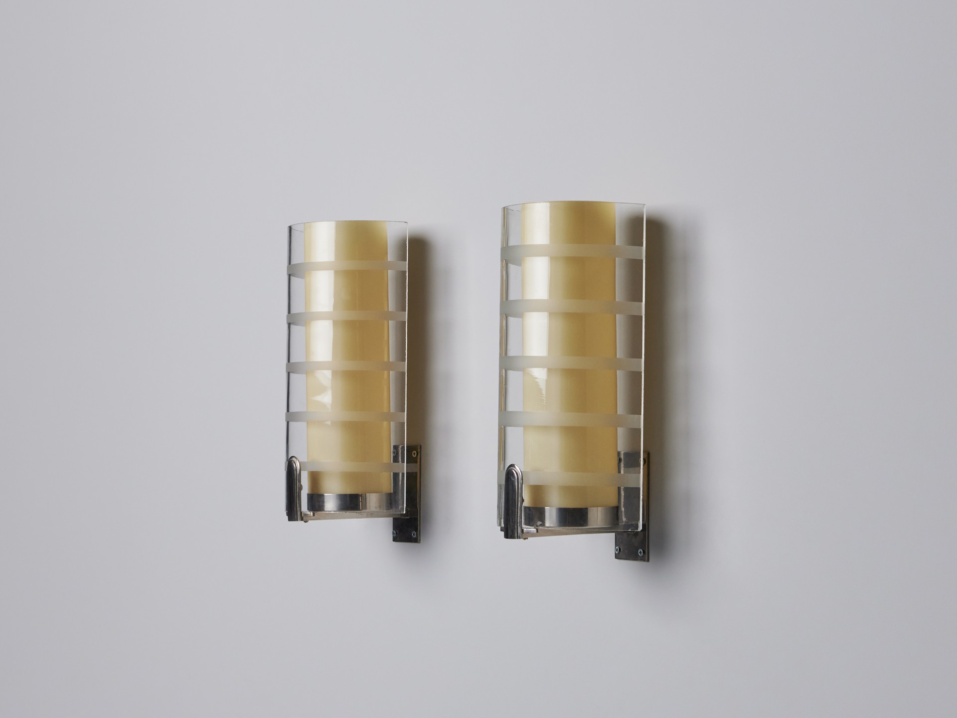 Pair of Wall Lamps image 3