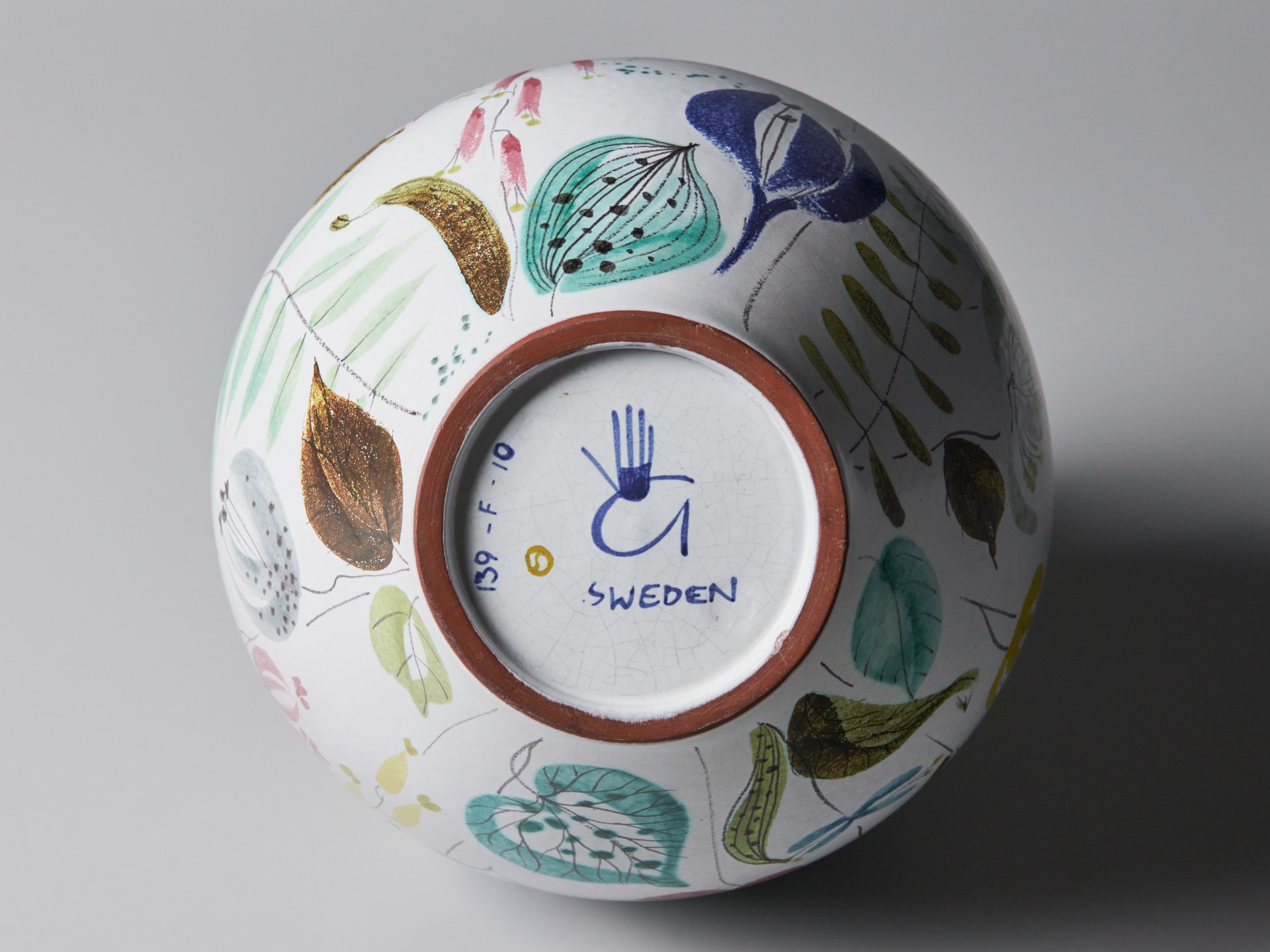 Vase image 6