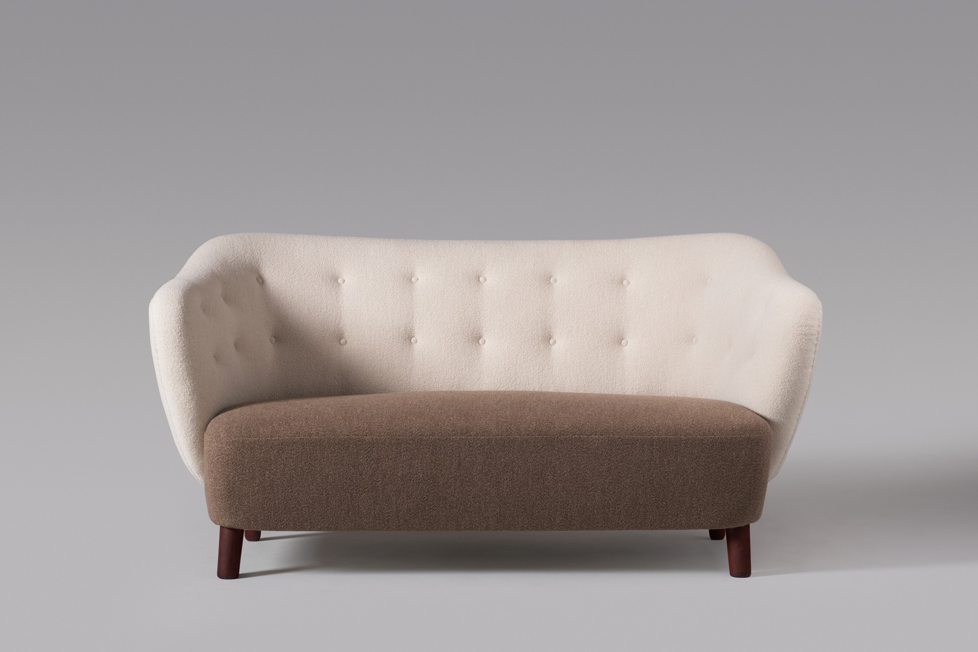 Sofa image 2