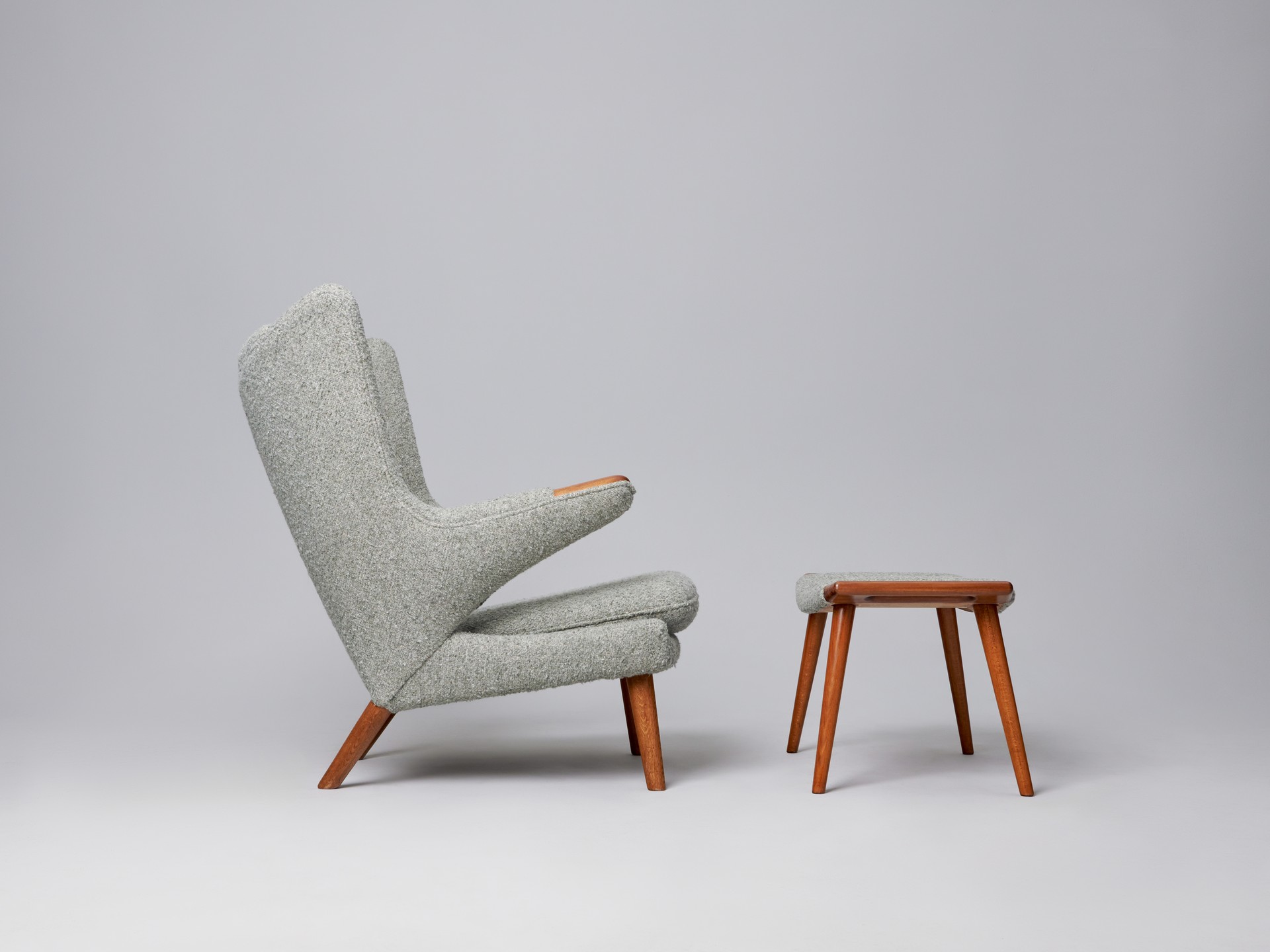 'Papa Bear' Armchair image 3