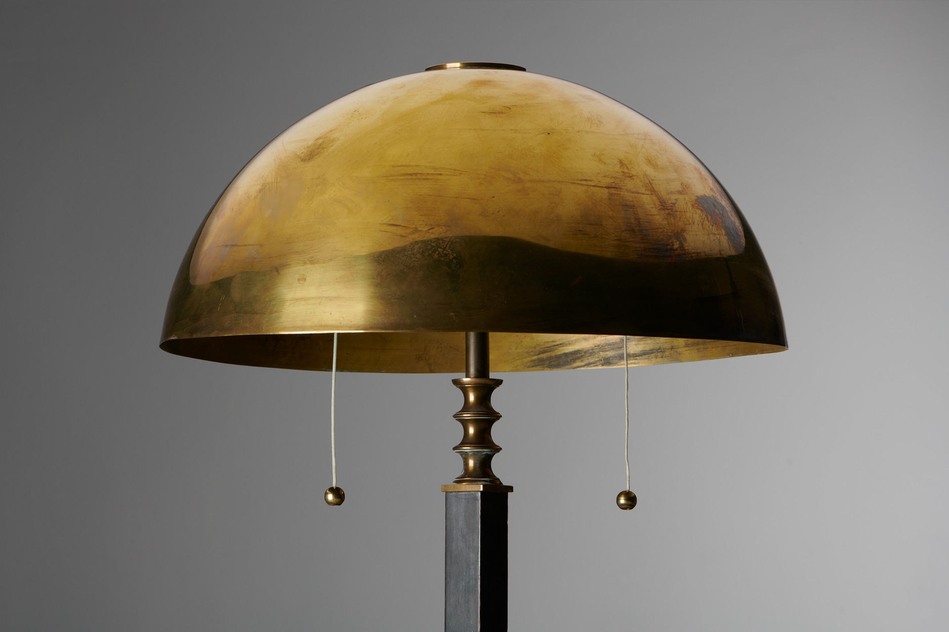 Neoclassical Table Lamp image 5