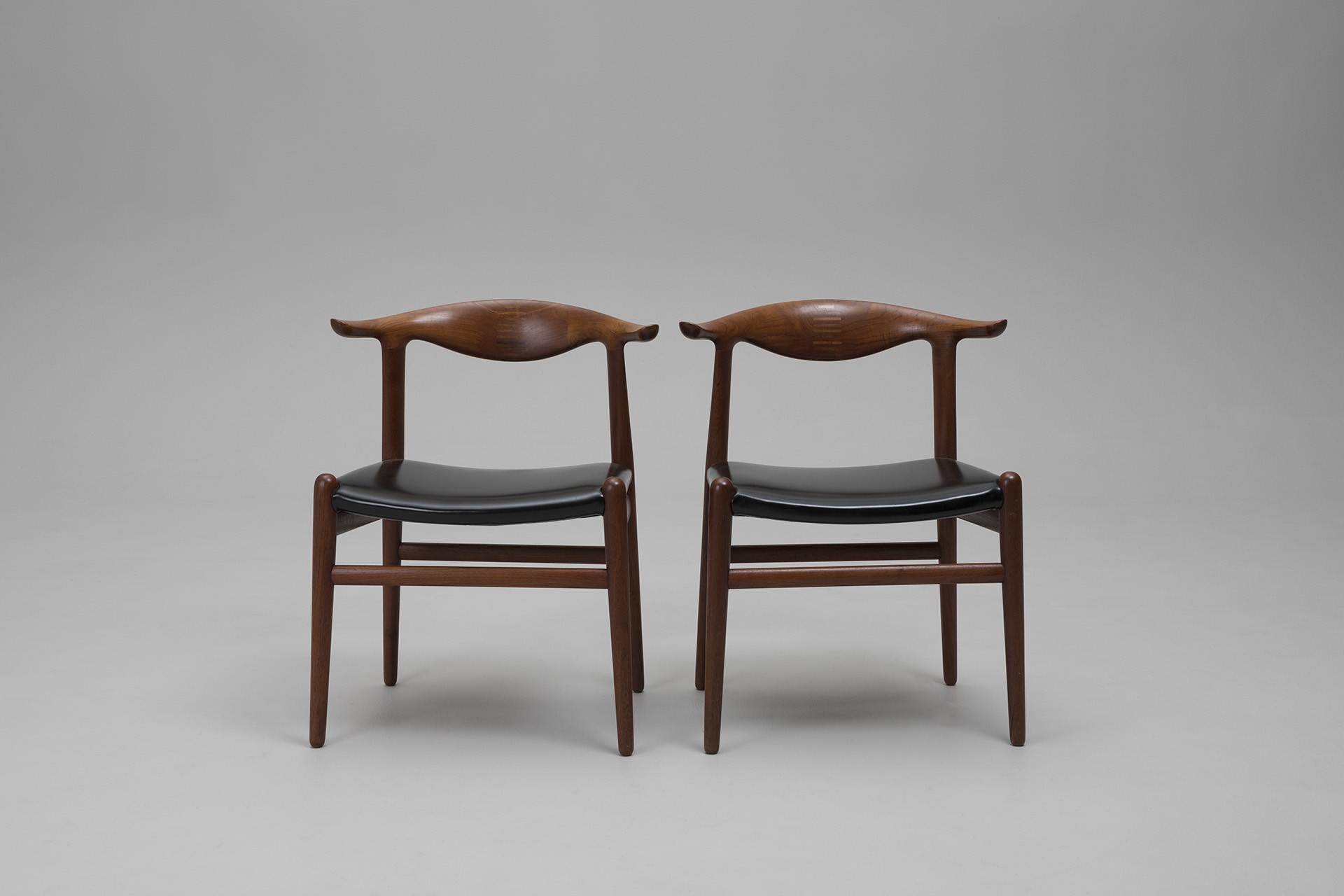 Set of Six 'Cowhorn' Dining Chairs image 5