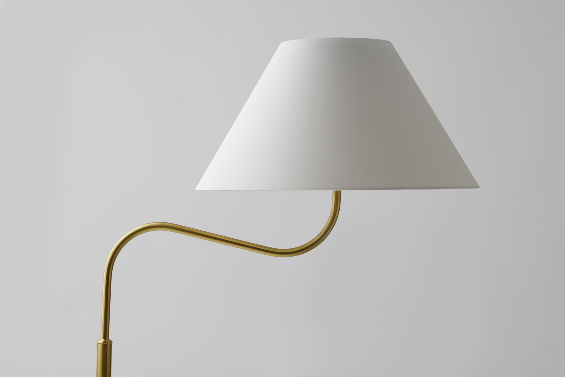 'Large Camel' Floor Lamp image 3