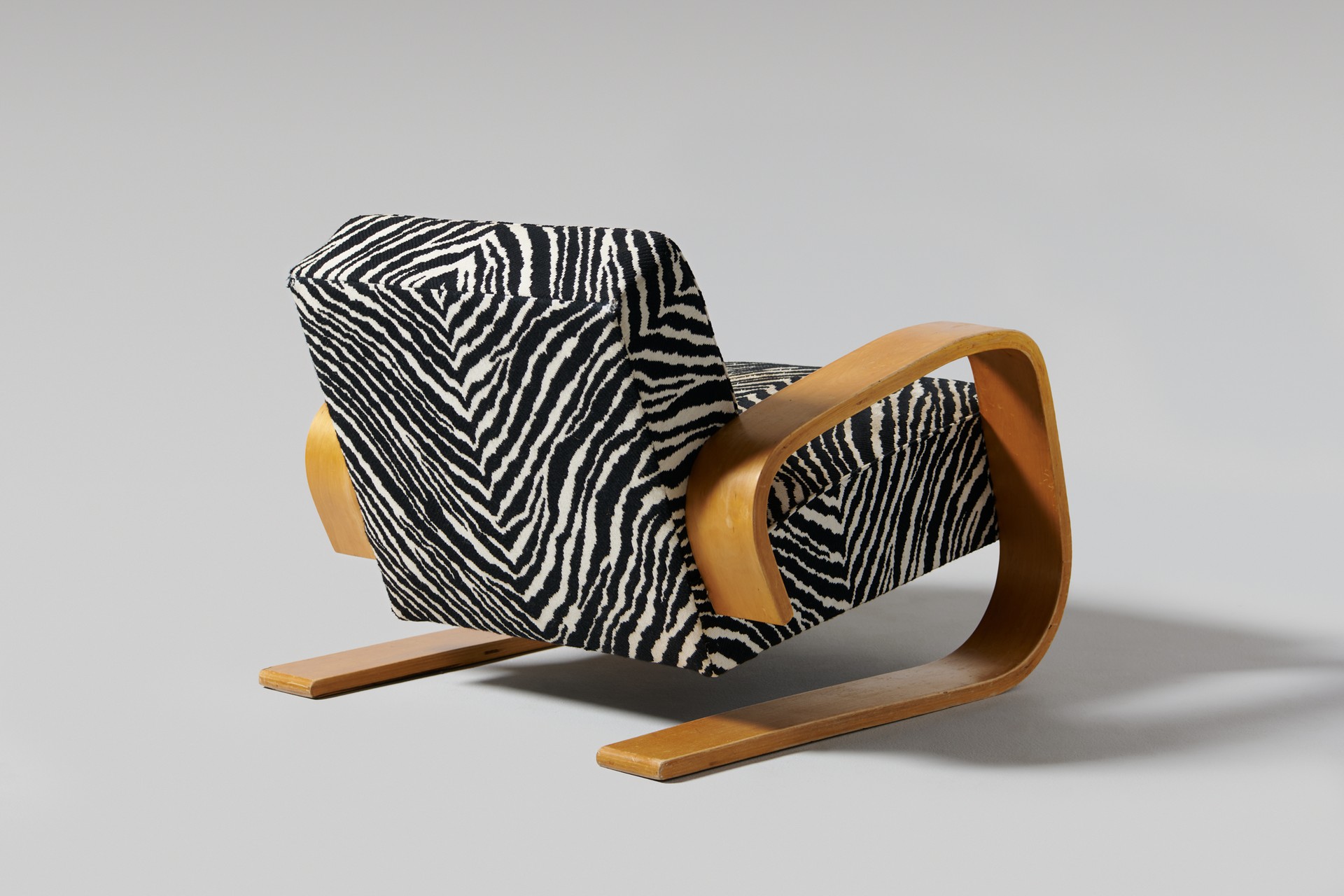Tank Chair Model no. 400 image 2