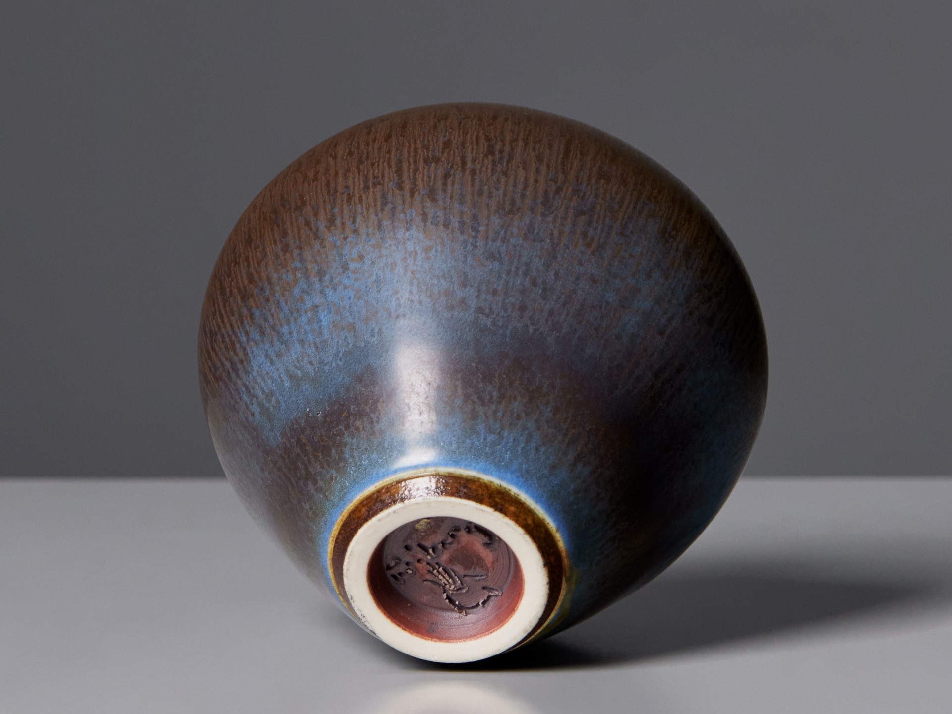 Vase image 4