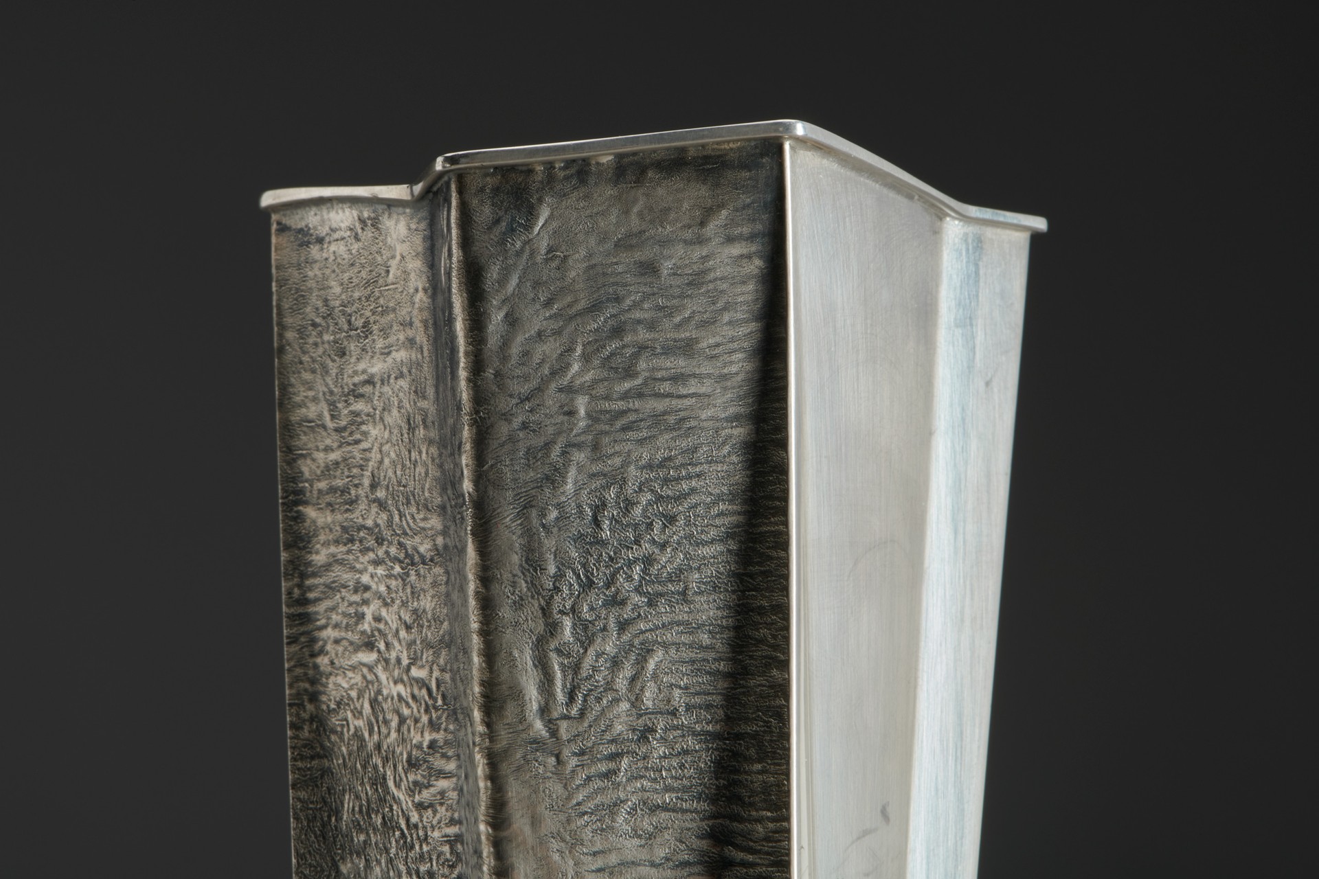 Vase image 5