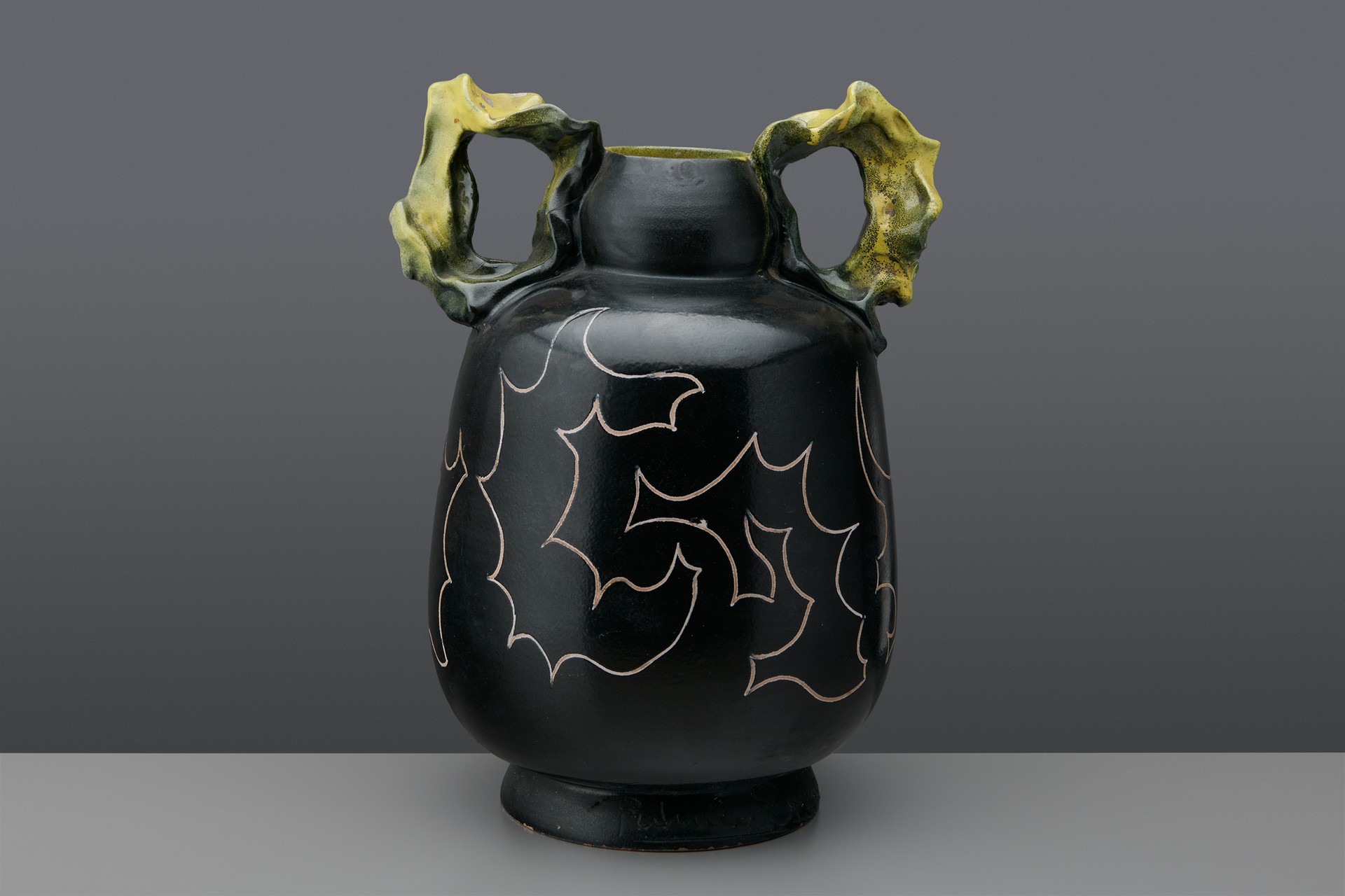 Pair of Italian Vases image 4