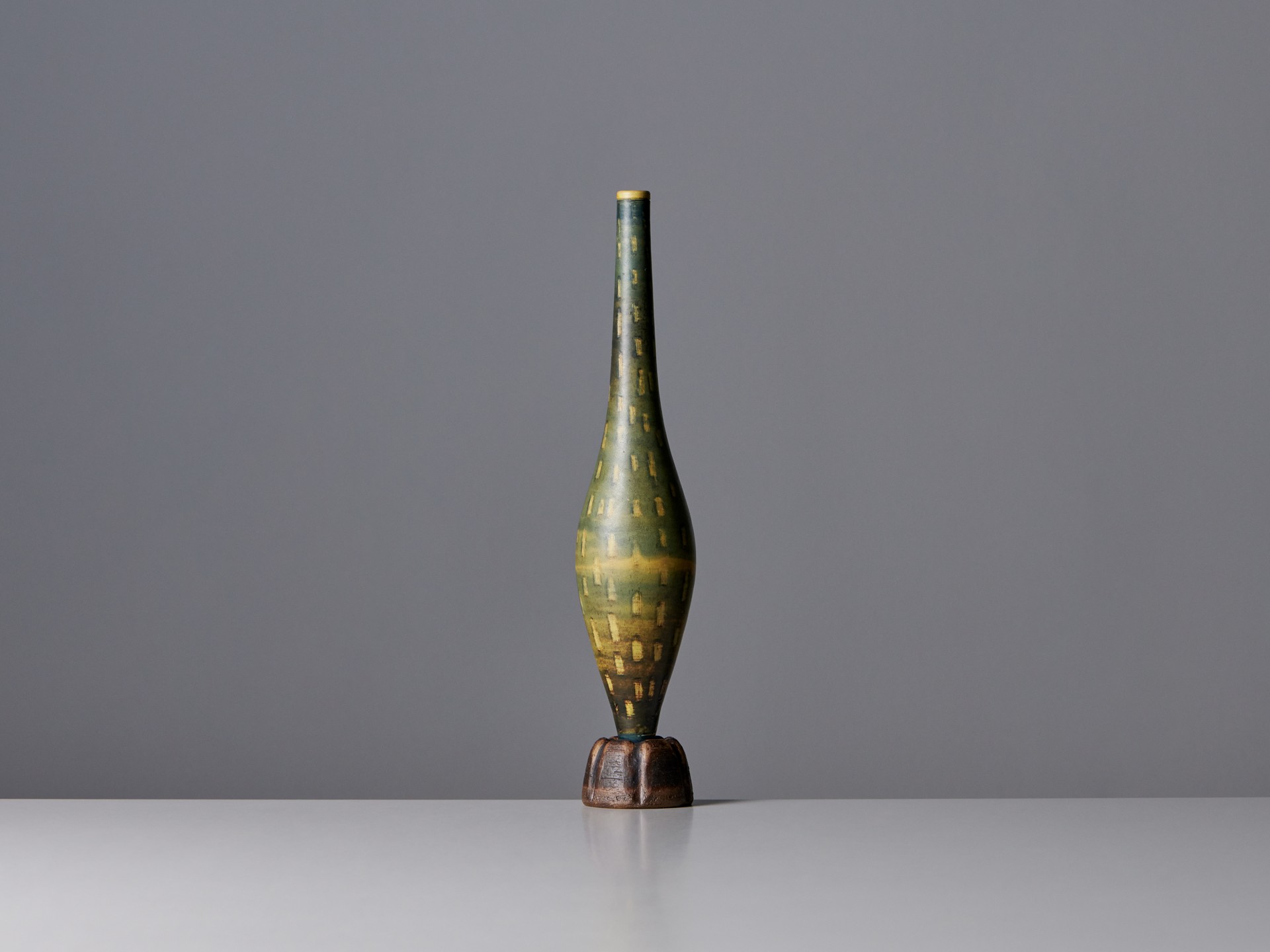 'Farsta Spirea' Vase image 3