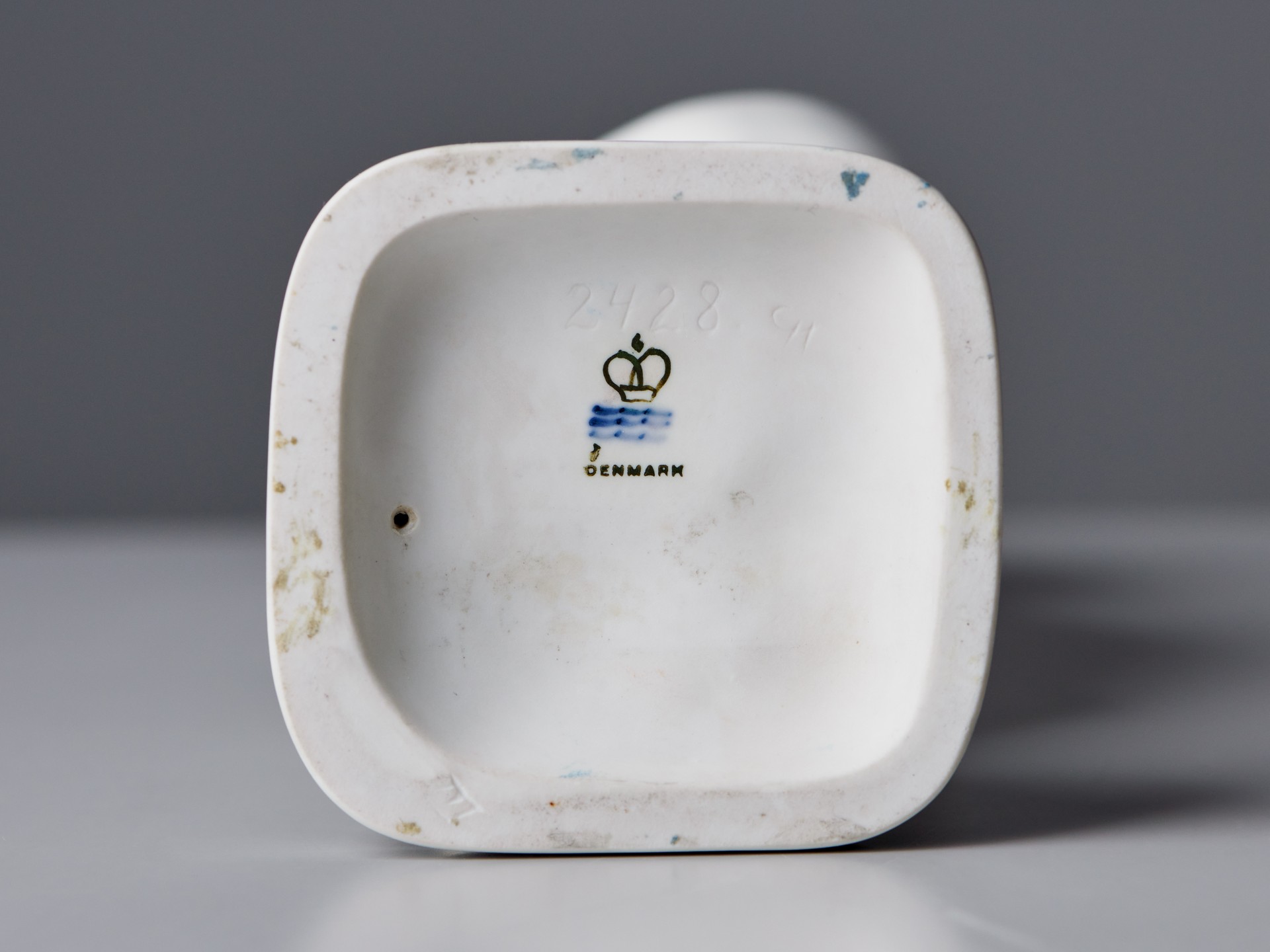 'Bathing Girl' Sculpture image 7