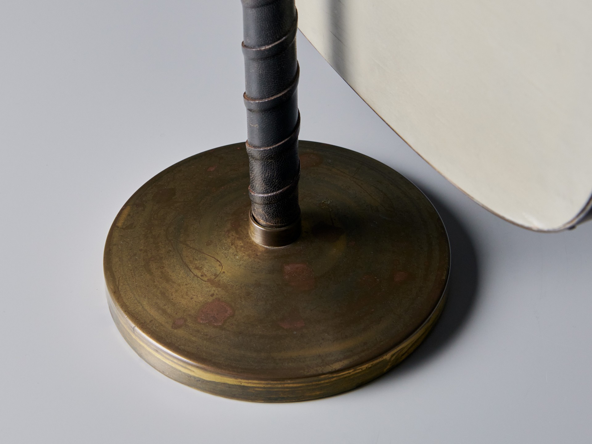 Adjustable Table Mirror image 6