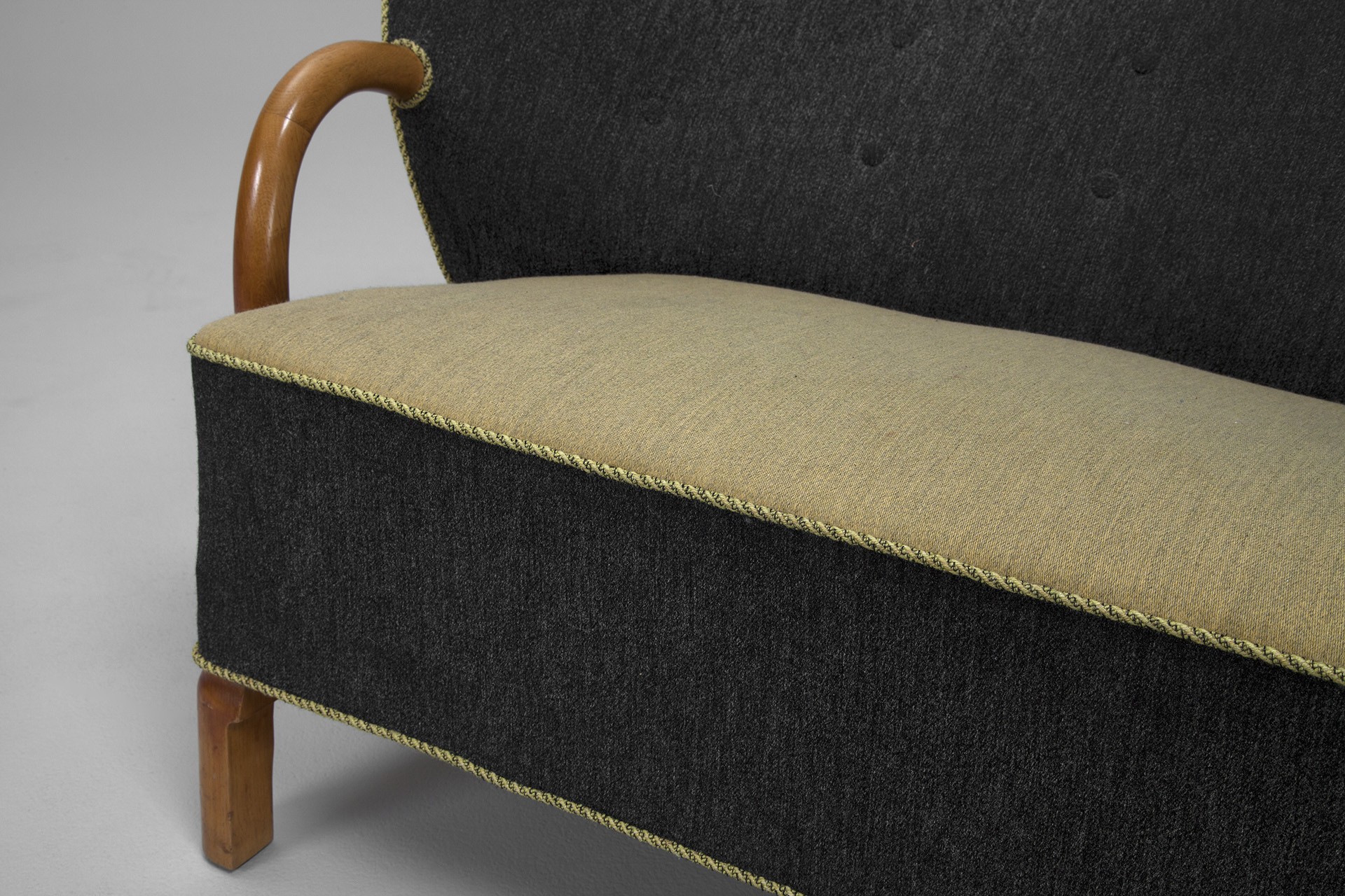 Sofa image 5