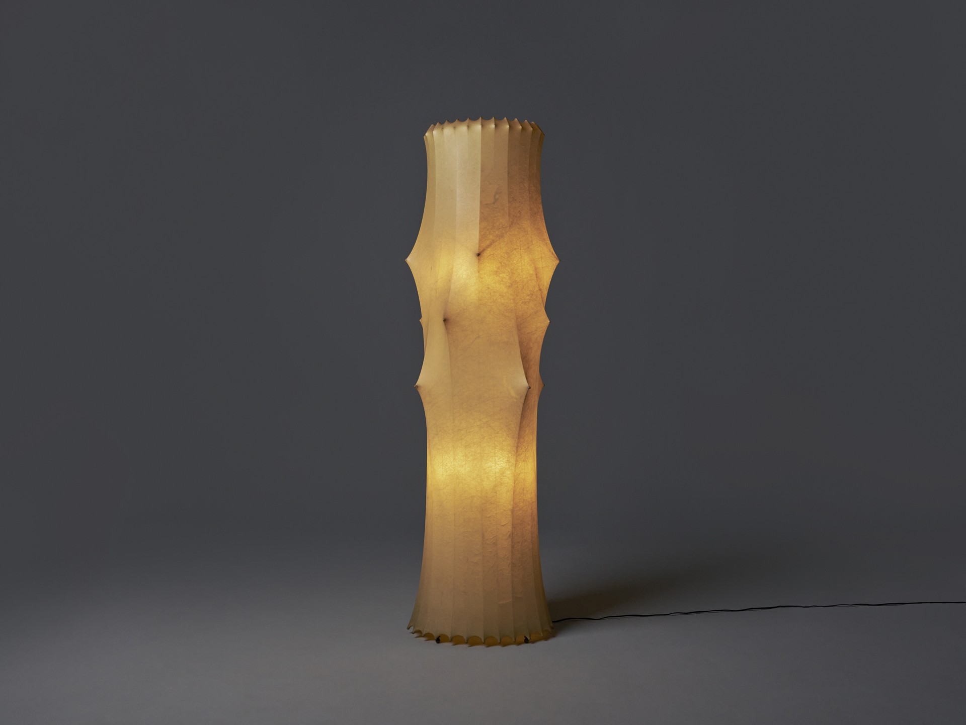 'Fantasma Grande' Floor Lamp image 2