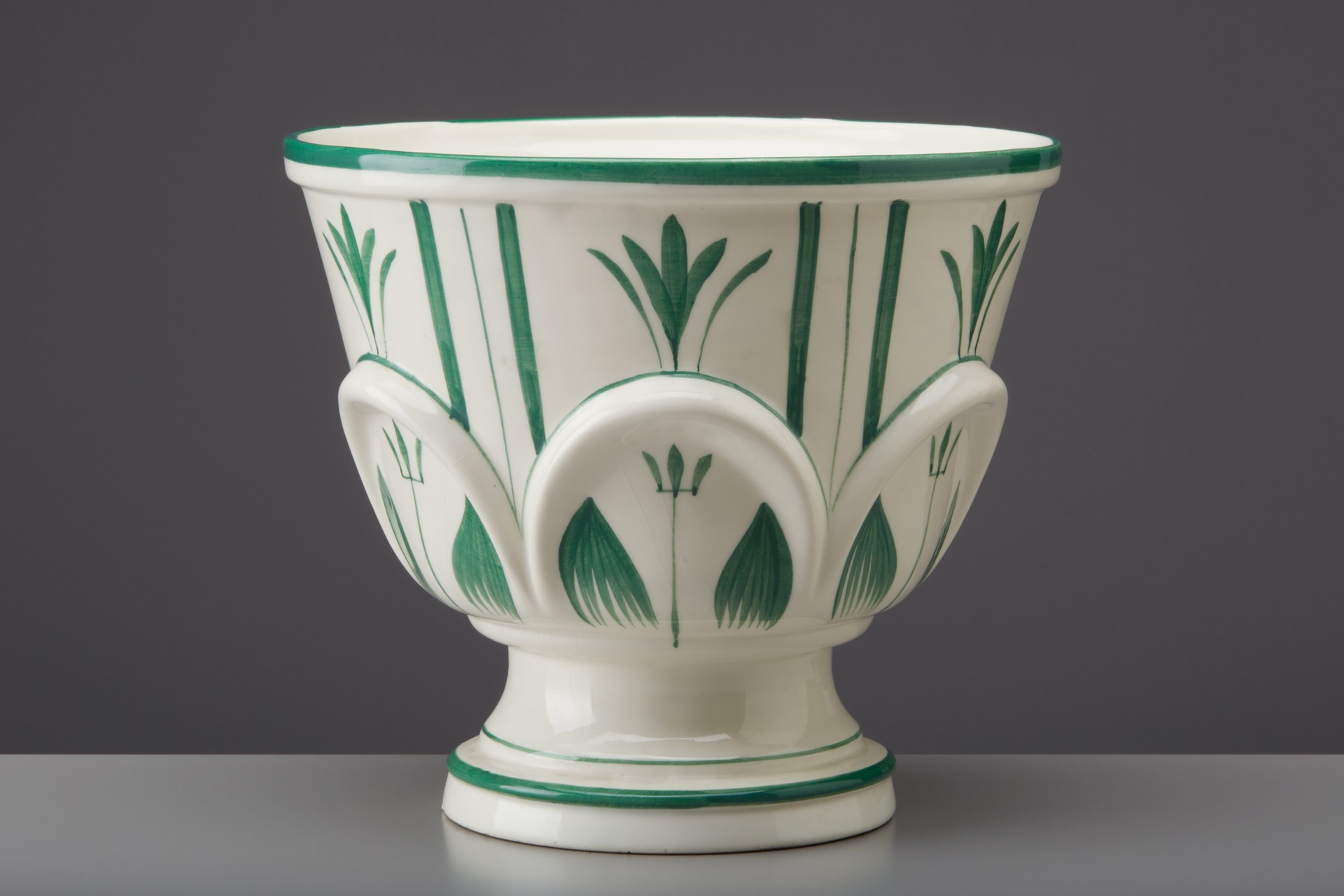 Pair of Flower Pots image 2