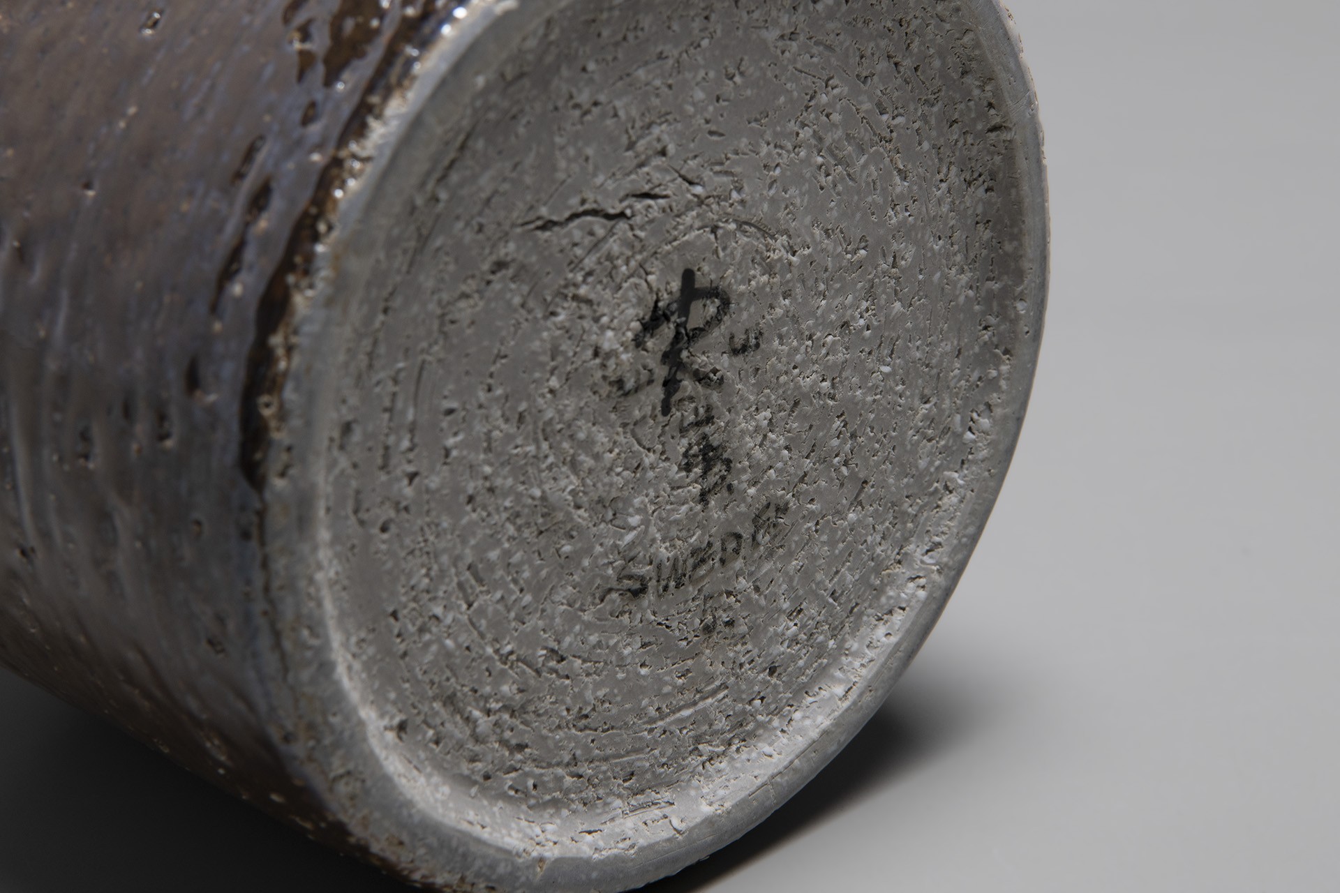 Vase image 3