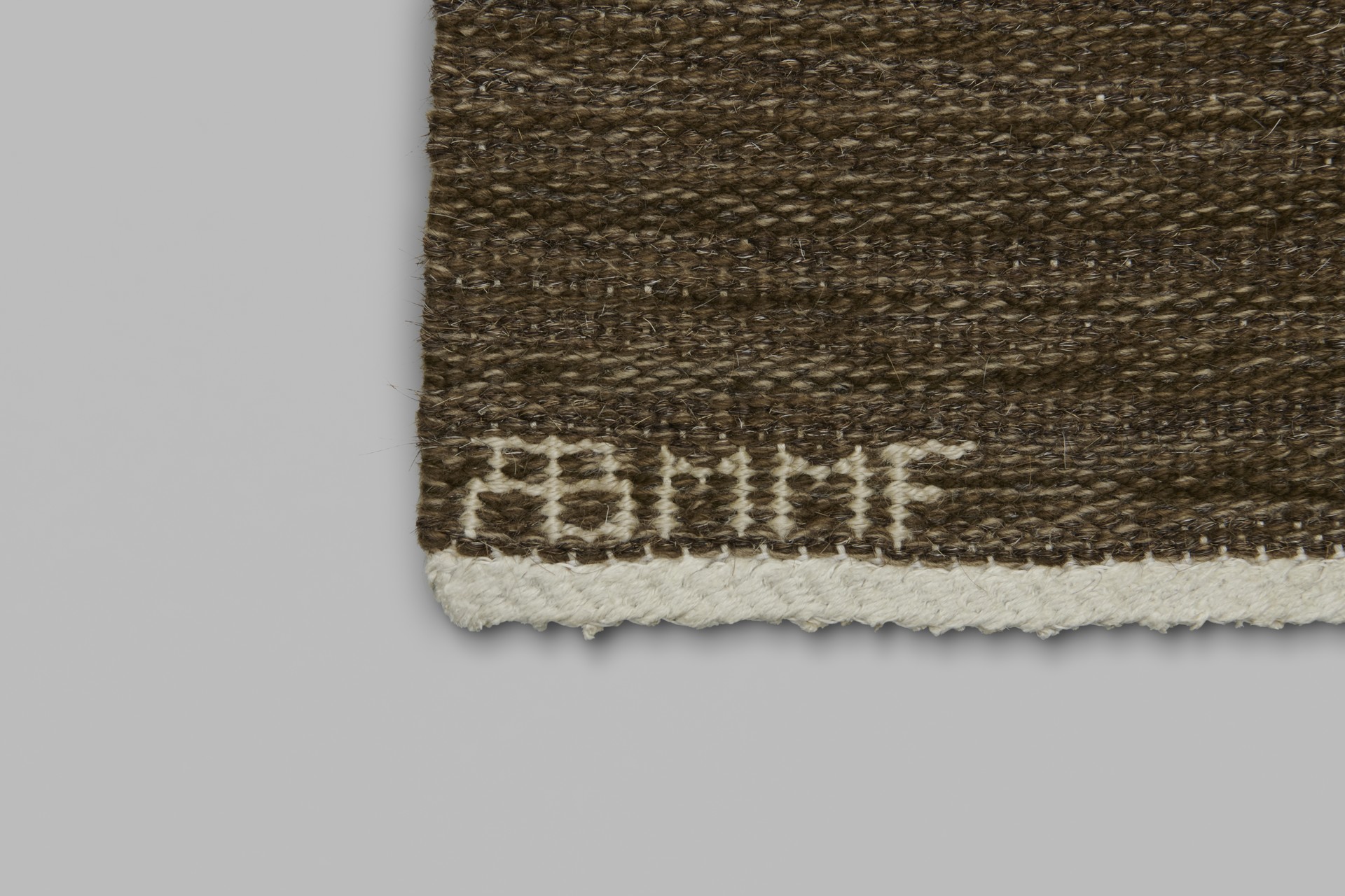 Carpet 'Tolv rutor, brun' image 5