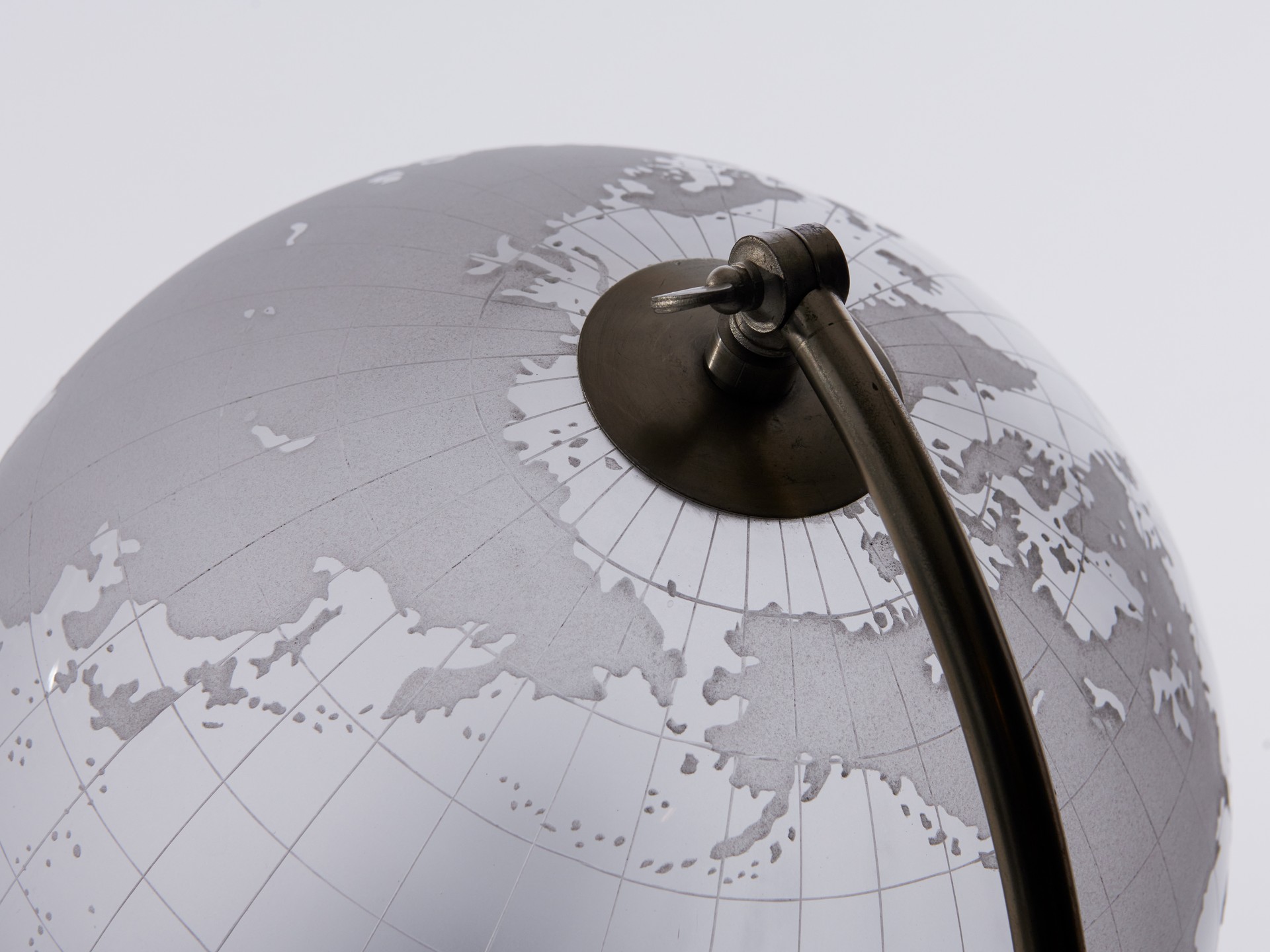 Illuminated Glass Globe image 3