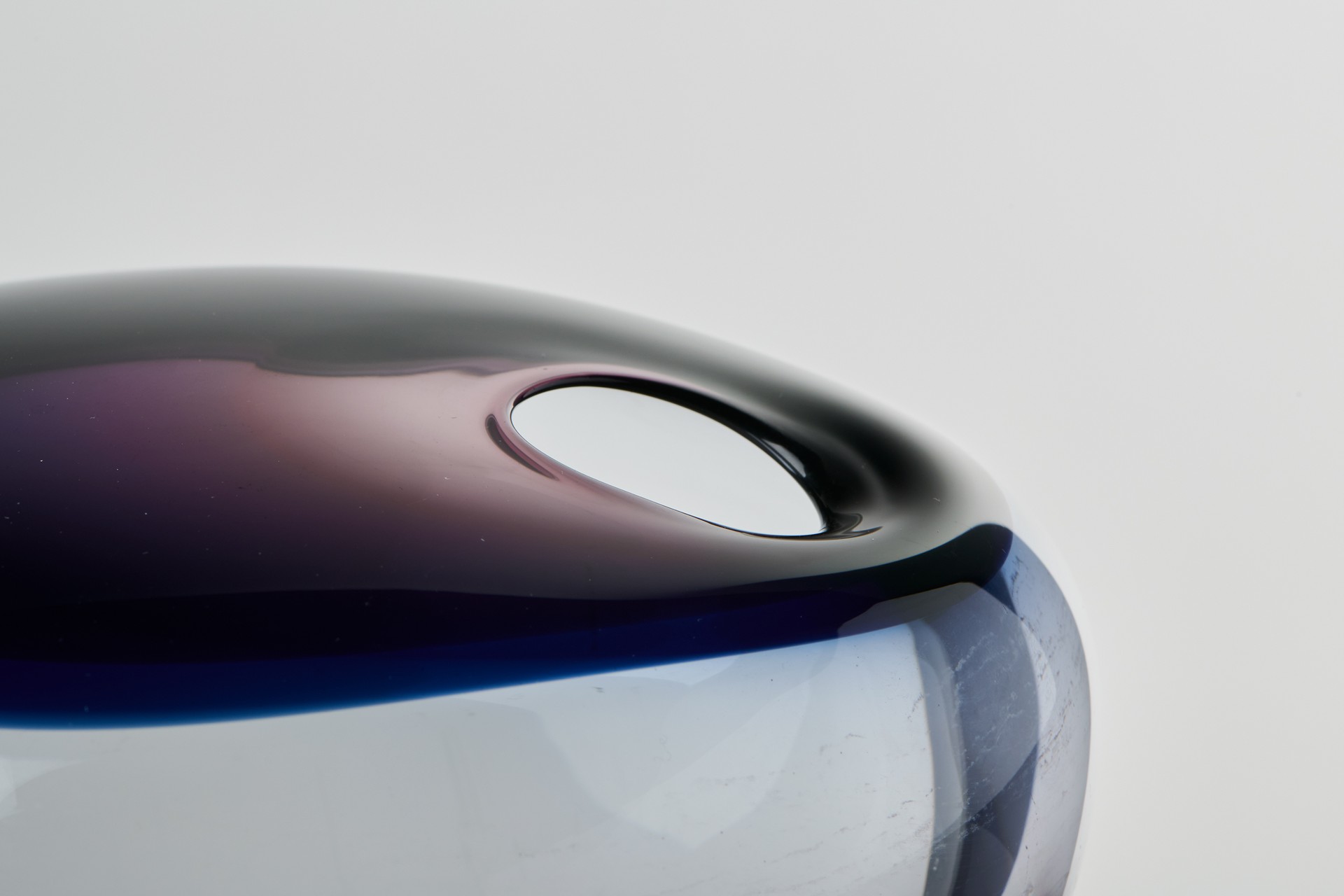 'Sleeping Bird' Vase image 2