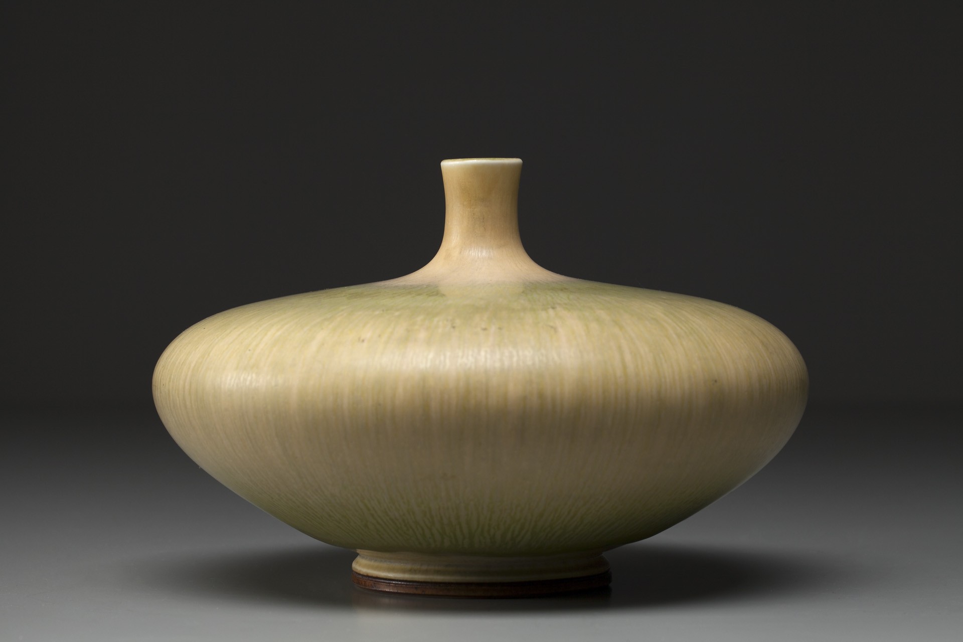 Vase image 2