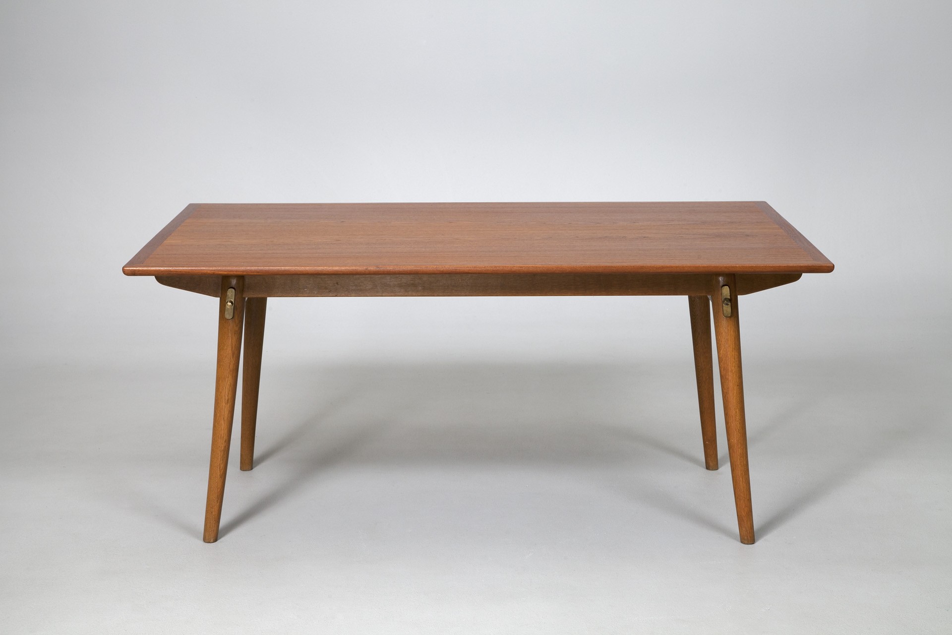Dining Table image 3