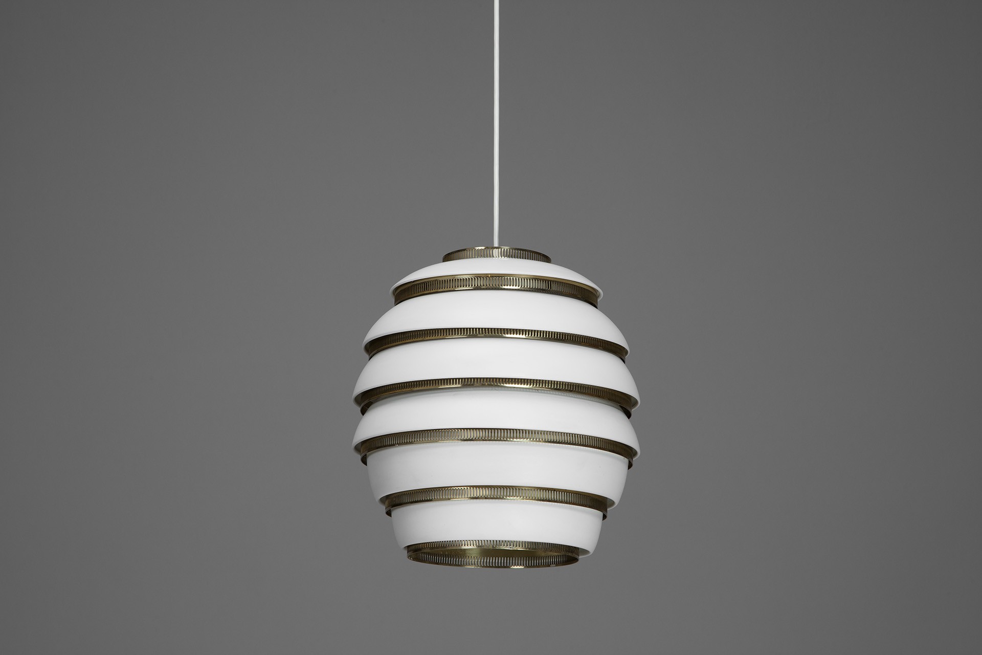 Large Beehive Lamp Model no. A331 image 2