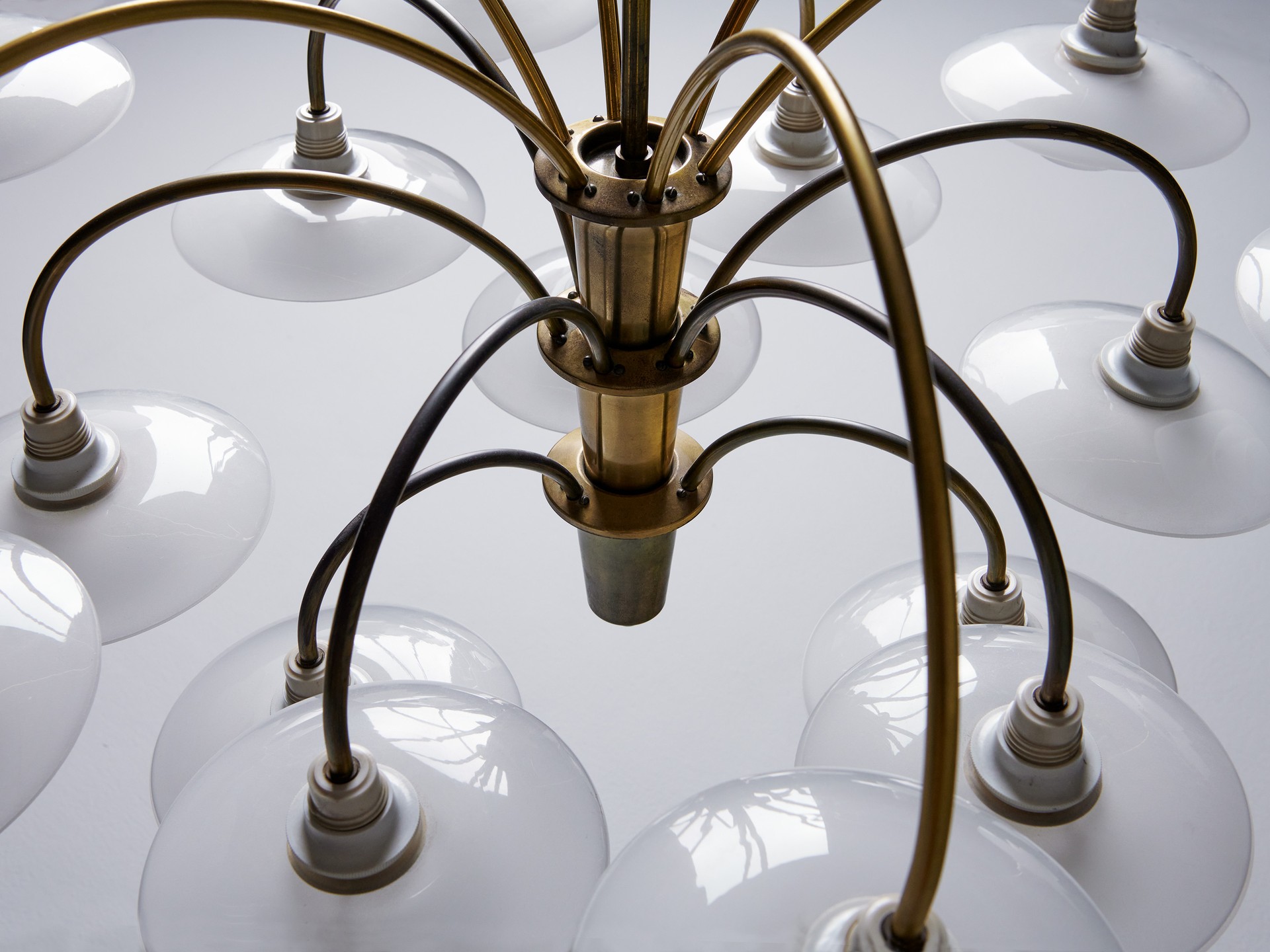'Bombardement' Chandelier image 7