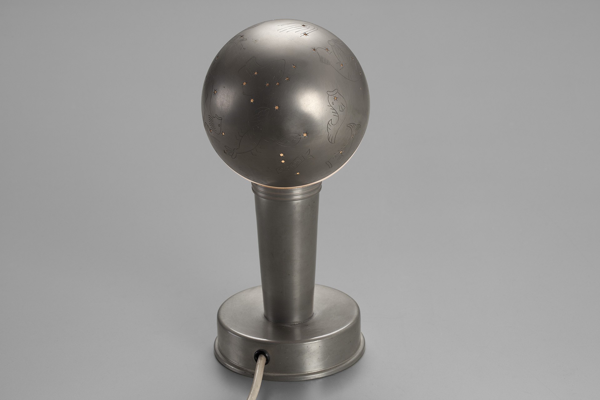 Table Lamp image 3