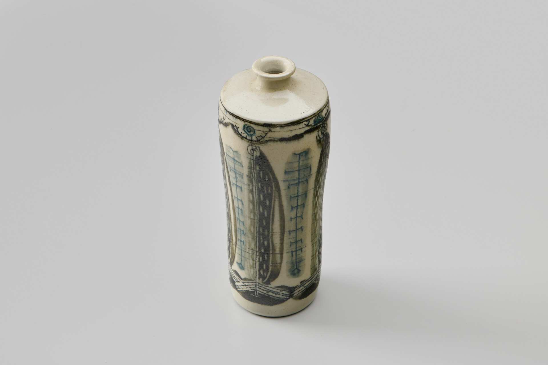 Vase image 4