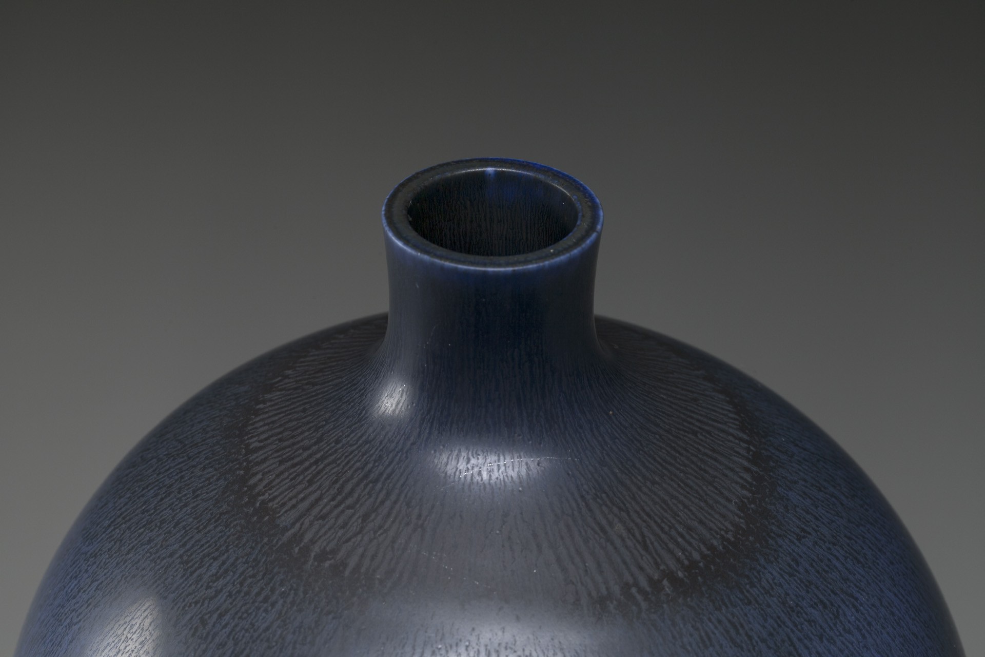 Large Vase image 3