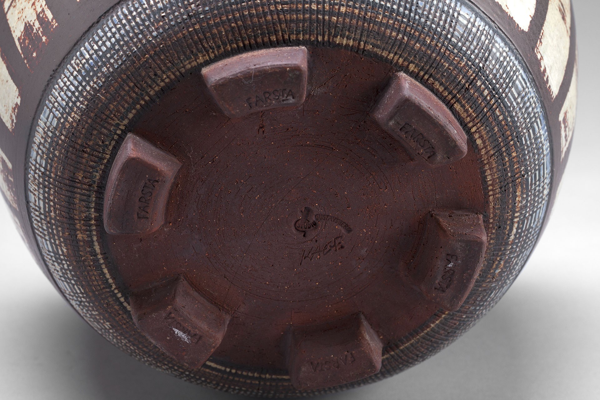 Farsta Lidded Vase image 3