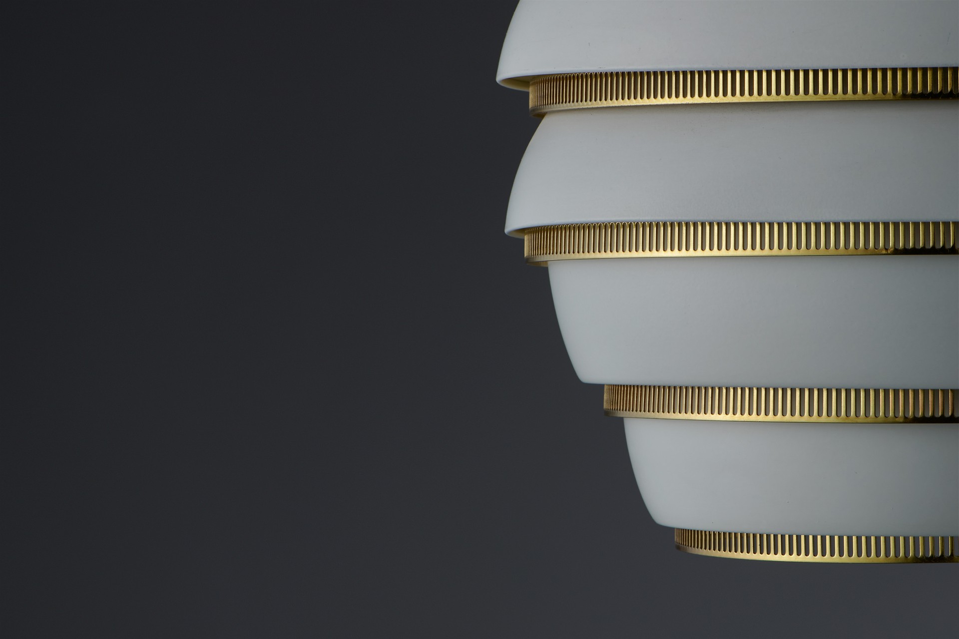 Large 'Beehive' Lamp, Model no. A 332 image 5