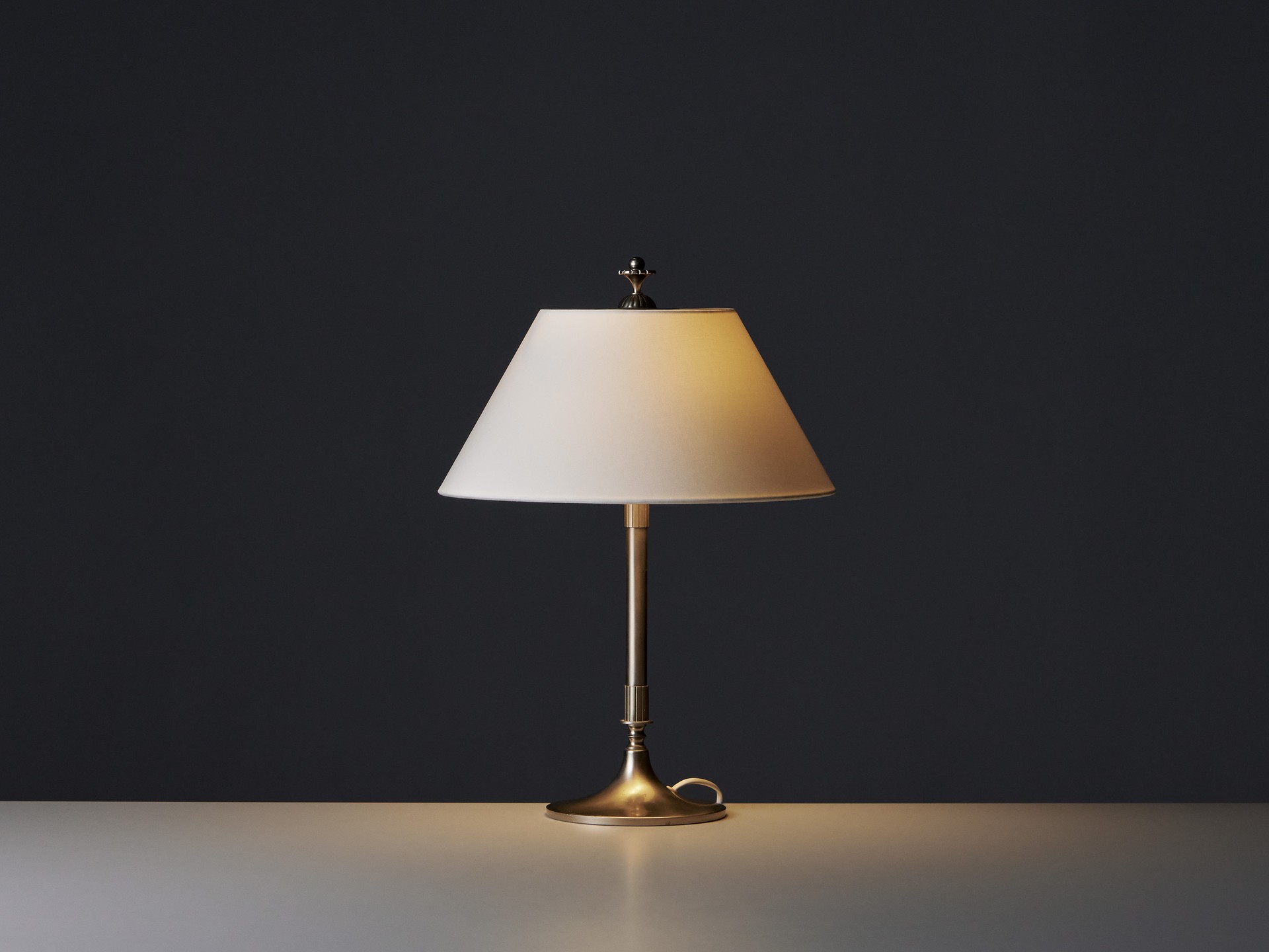 Table lamp image 2