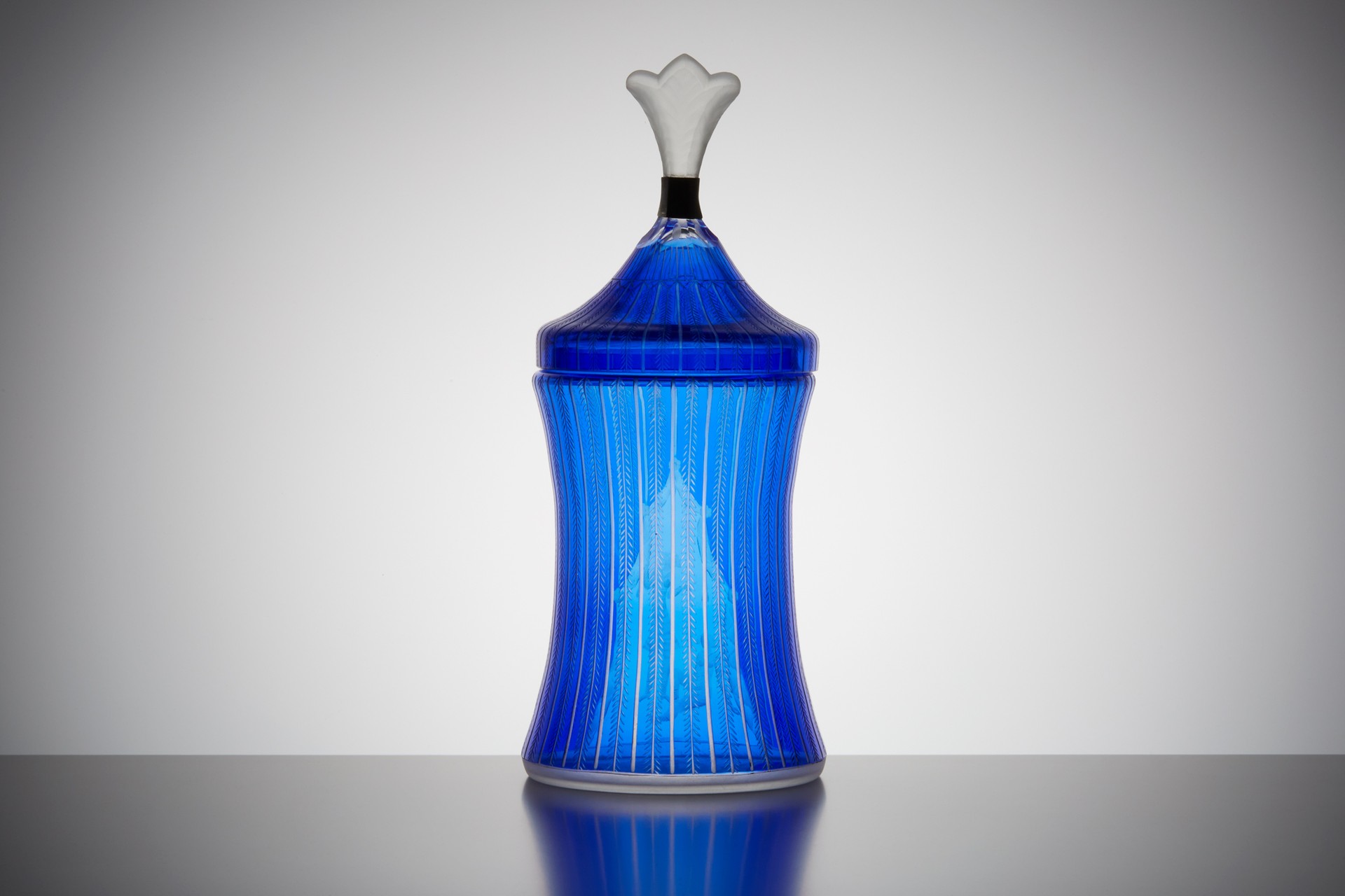 'The Bathing Tent' Lidded Jar image 2