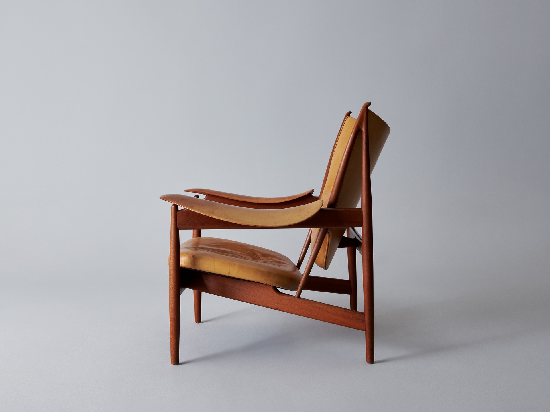 'Chieftain' Armchair image 6