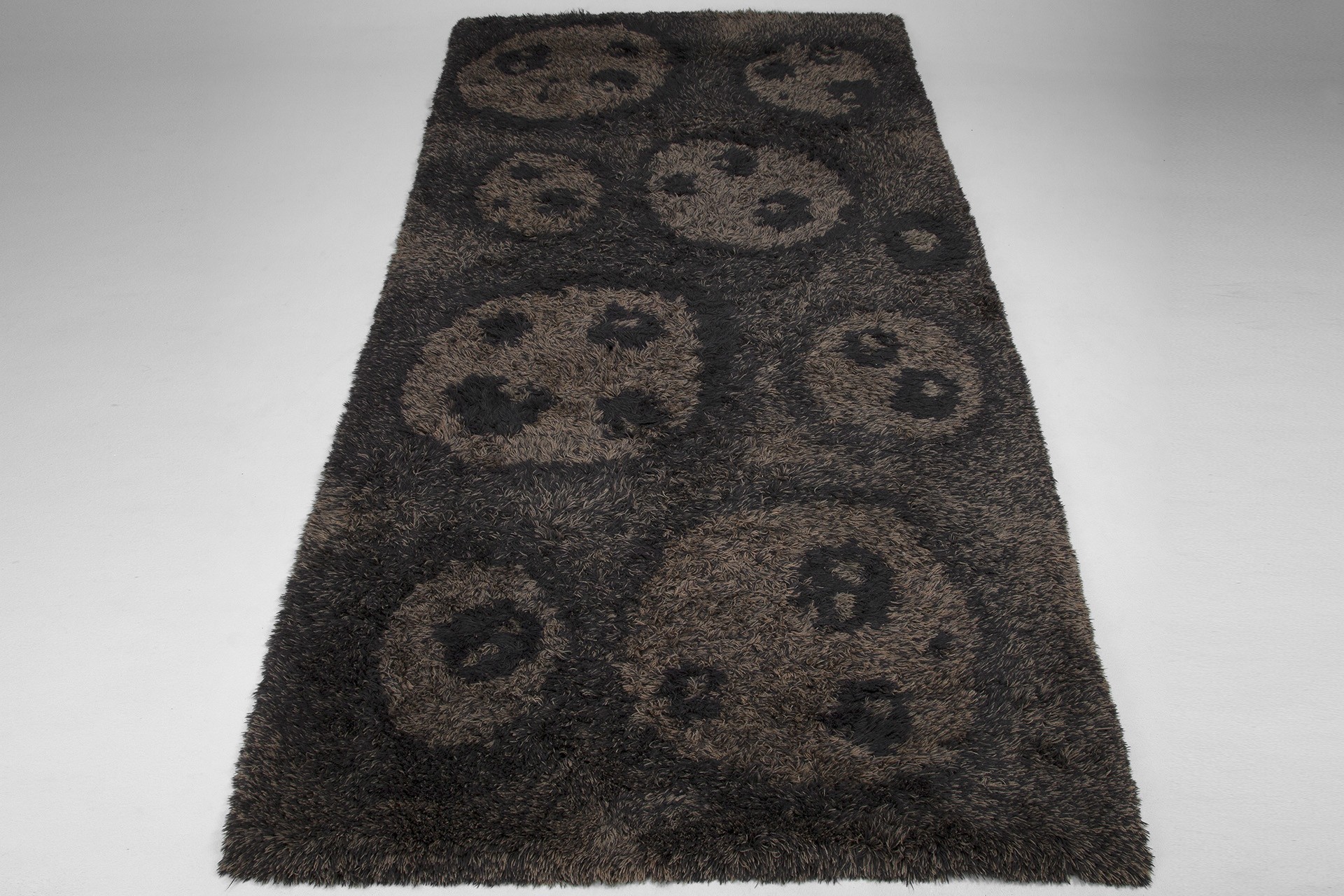 The "Bear Paw" Carpet image 2