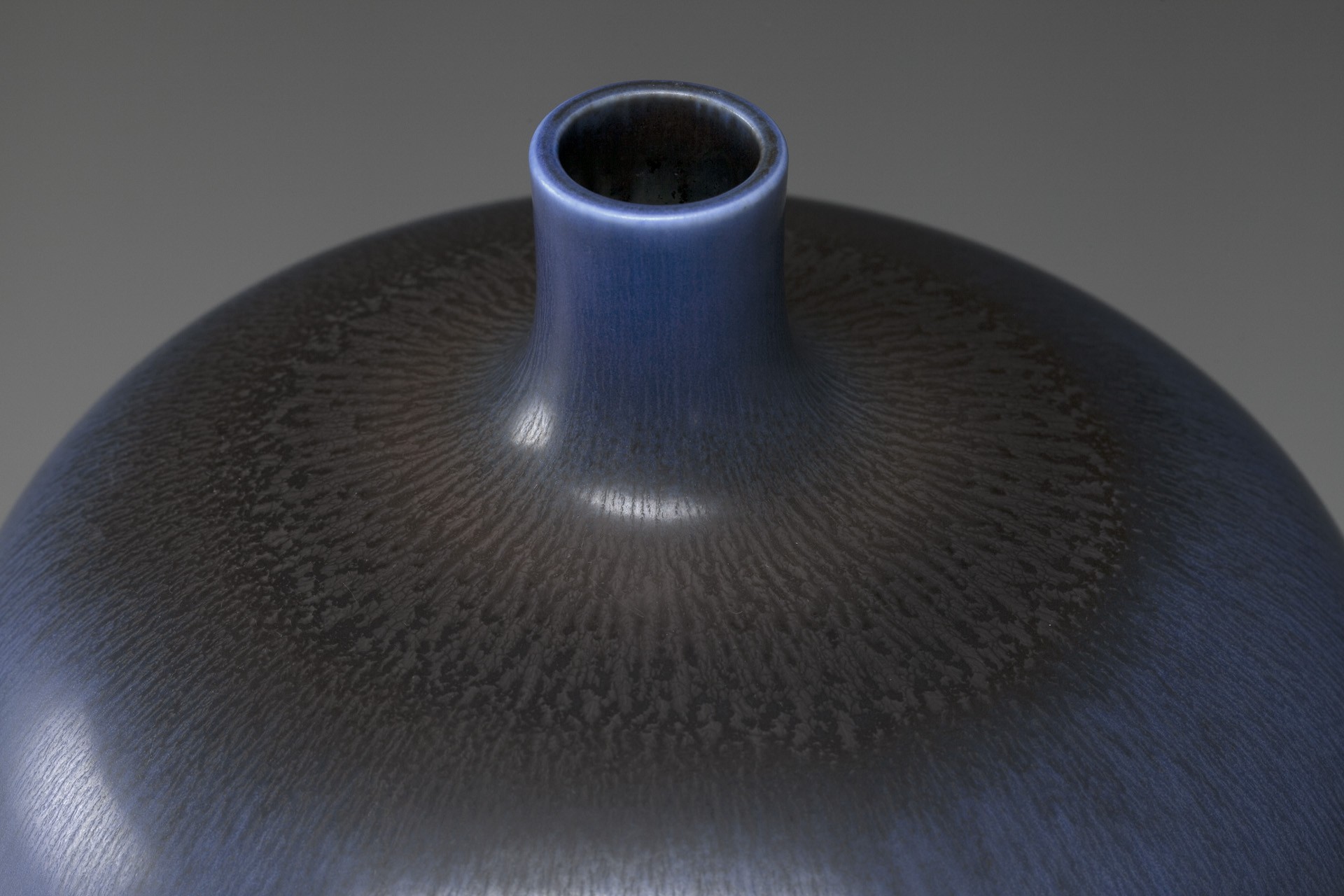 Large Vase image 3