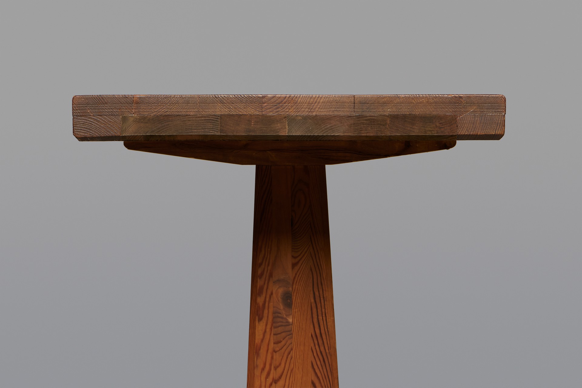'Utö' Table image 4