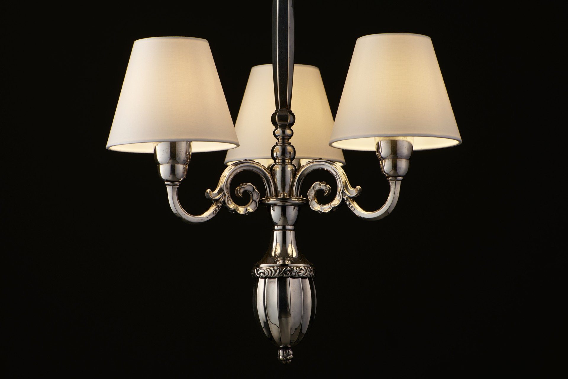 Chandelier image 2