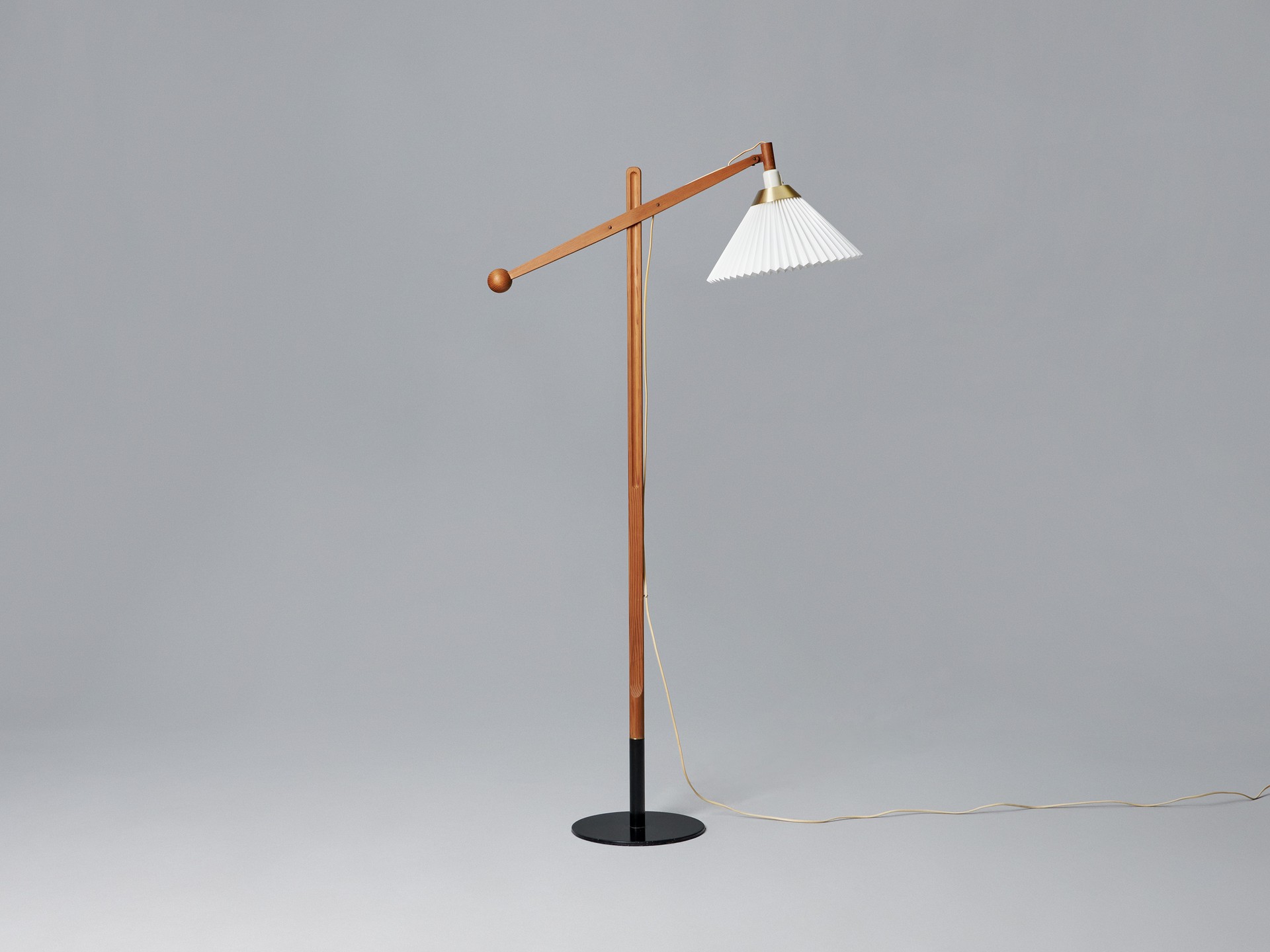 Floor Lamp image 3