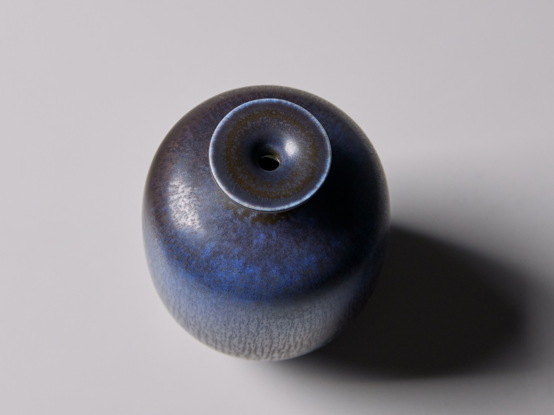 Vase image 3