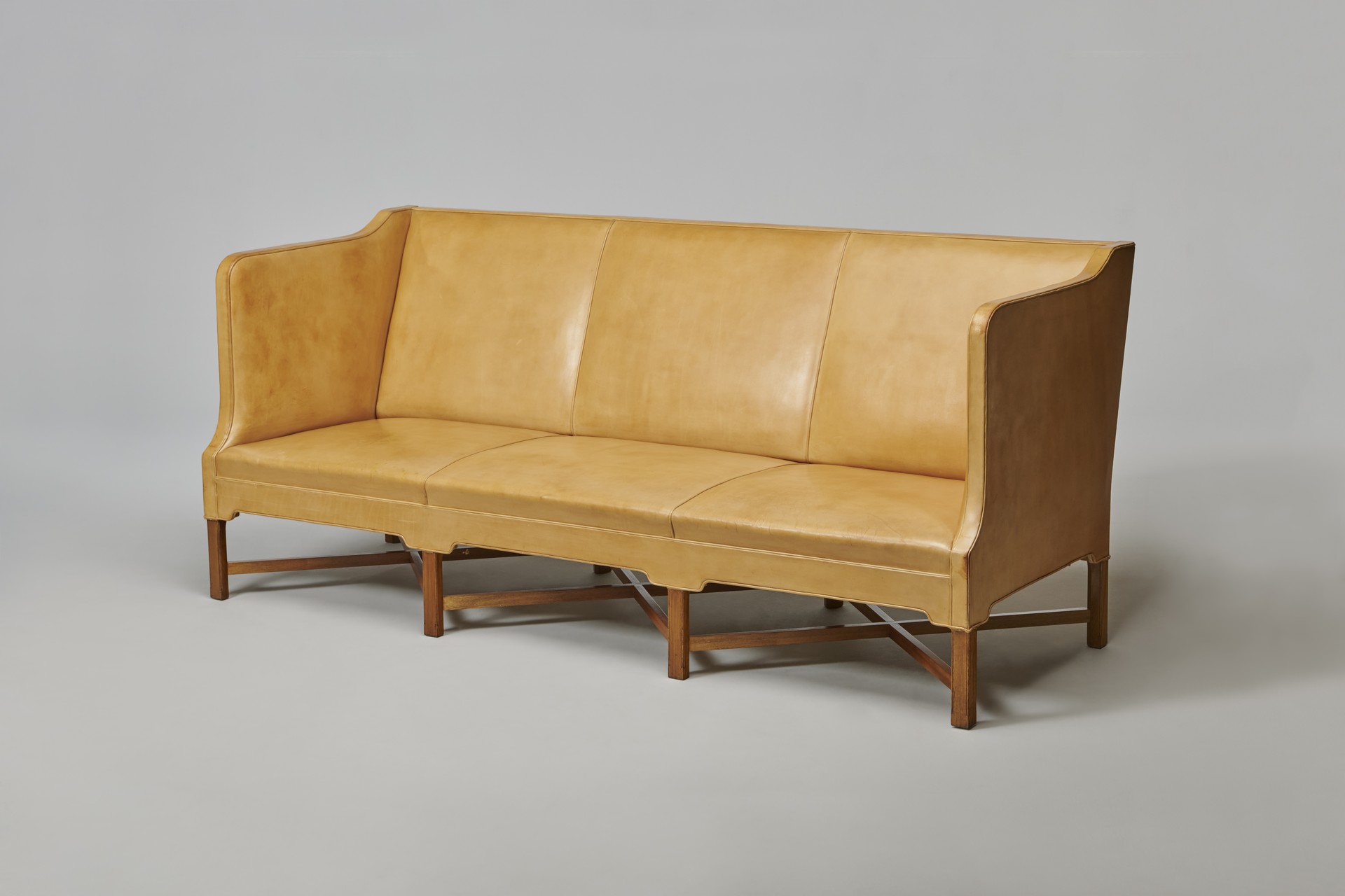 Sofa image 2