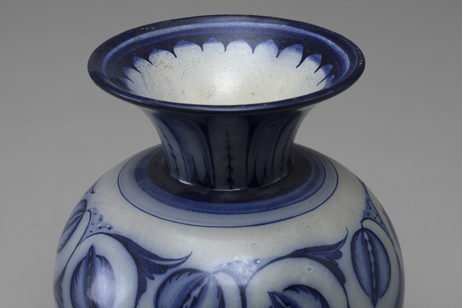 Vase image 3