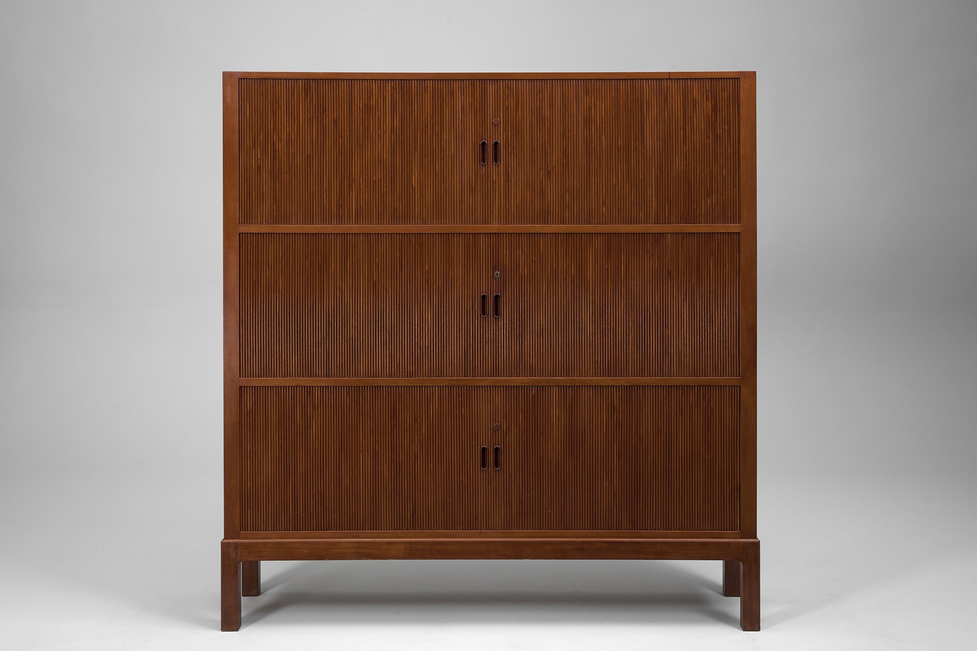 Cabinet image 2